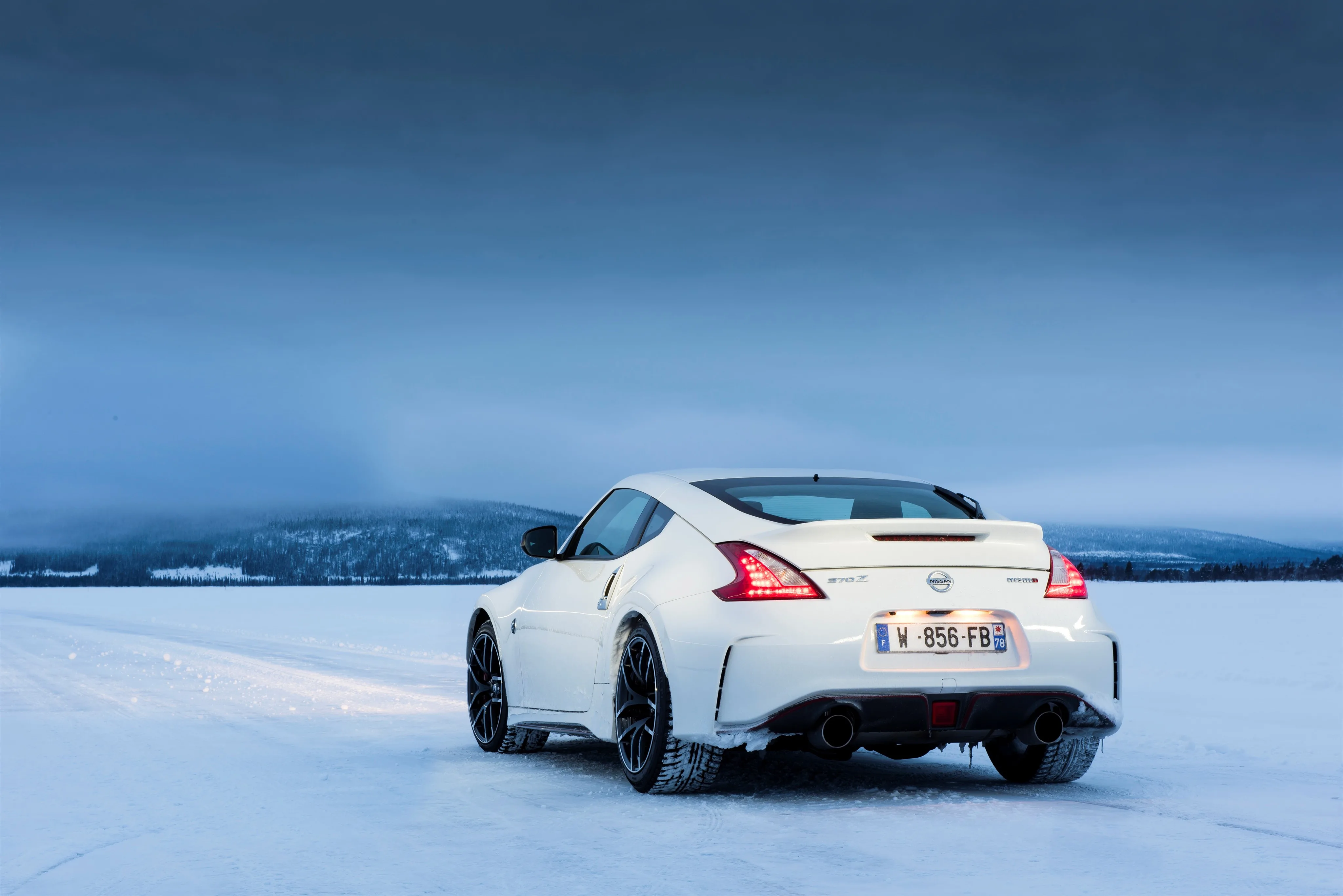NISSAN-370Z-Nismo-5508_54.jpeg