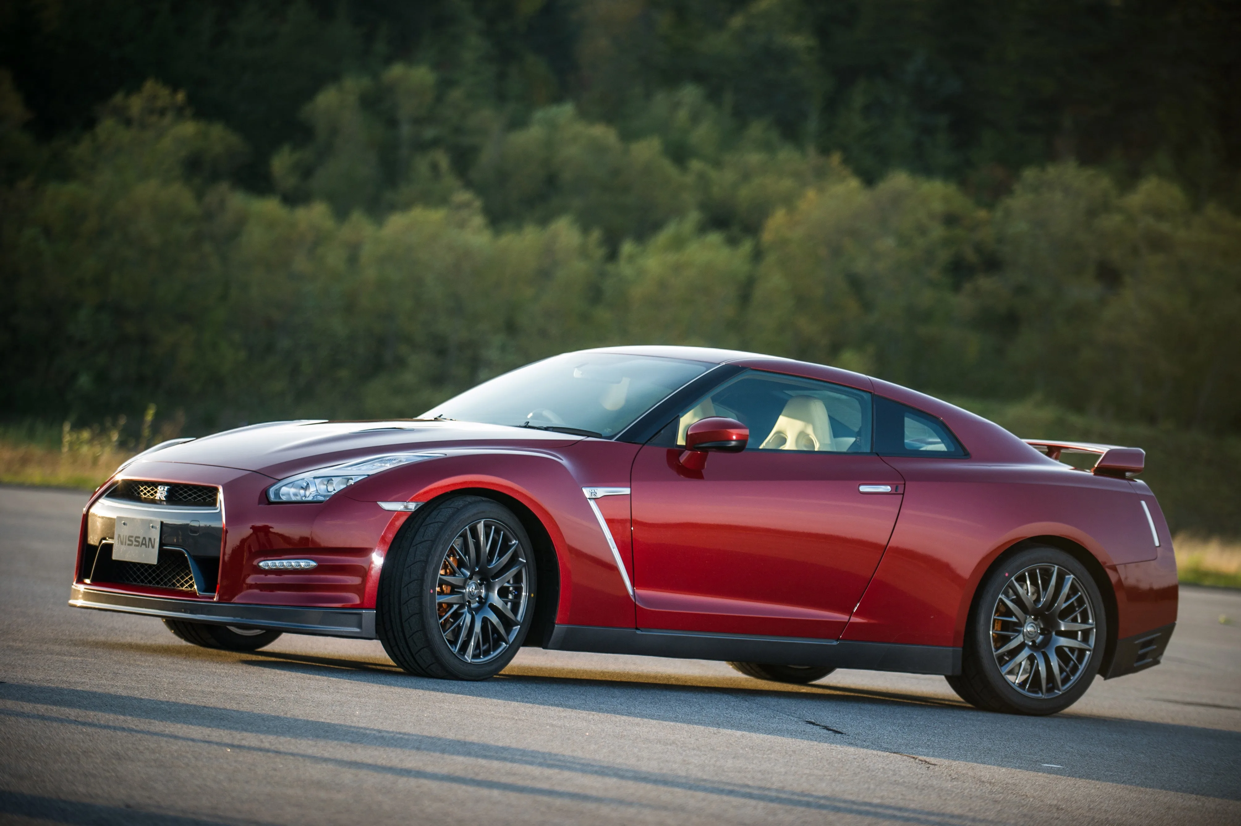 NISSAN-GT-R-R35-Facelift-4438_123.jpeg
