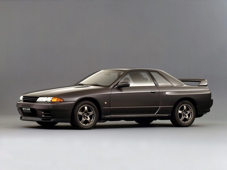 NISSAN Skyline GT-R (R32) 1989-1994