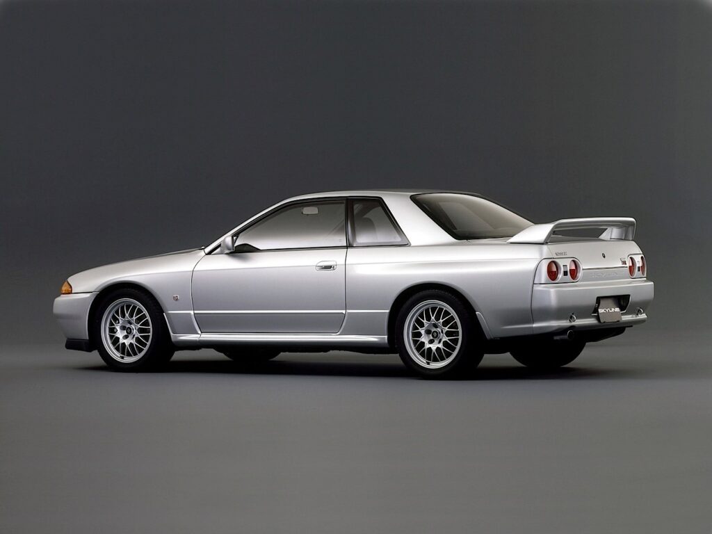 NISSAN Skyline GT-R V-Spec (R32) 1993-1994