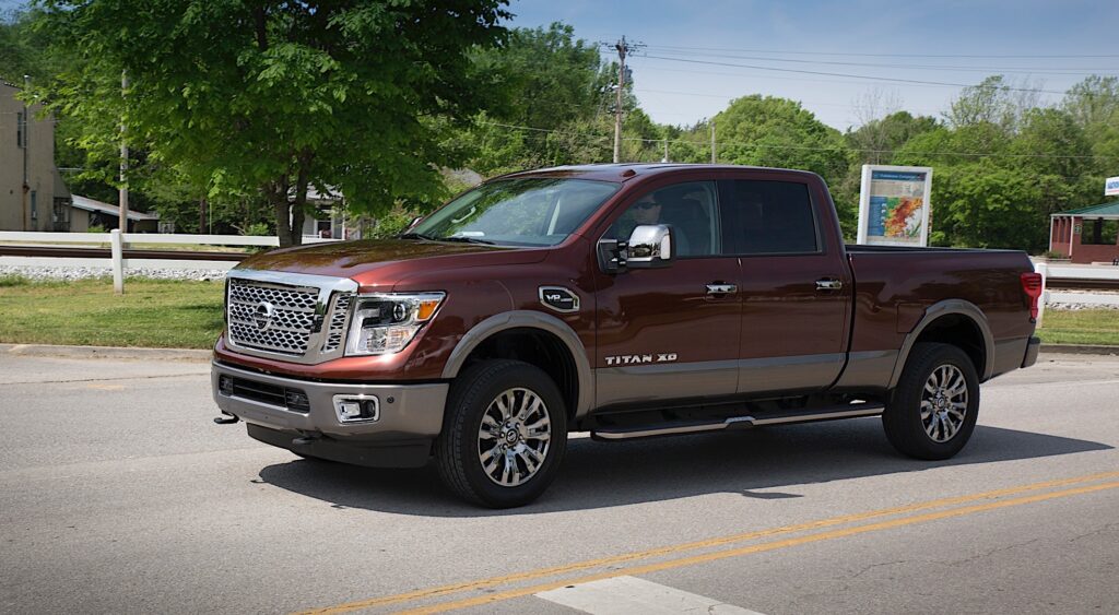 NISSAN Titan XD Crew Cab 2015-2019