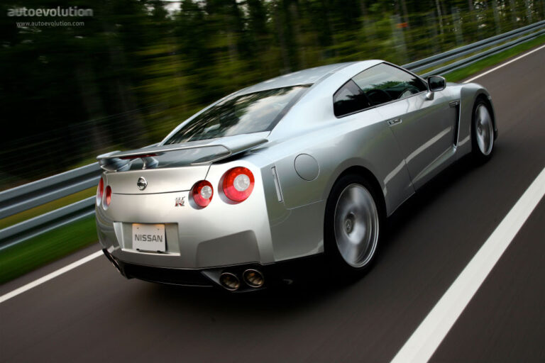 NISSAN GT-R (R35) 2007-2011