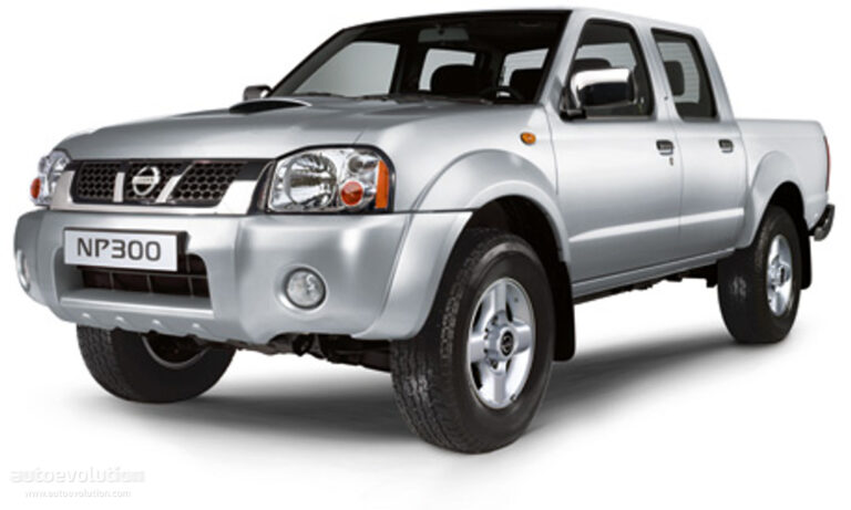 NISSAN NP300 Pickup Double Cab 2008-2014
