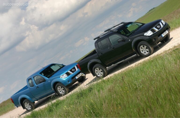 NISSAN Navara / Frontier King Cab 2005-2015