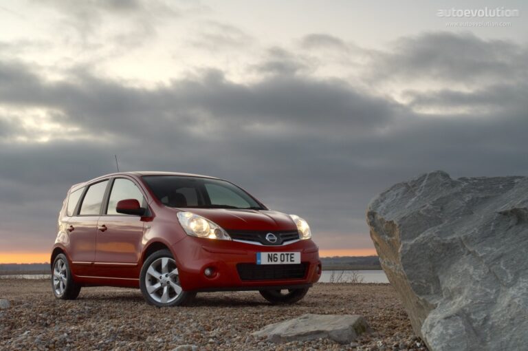 NISSAN Note 2008-2012