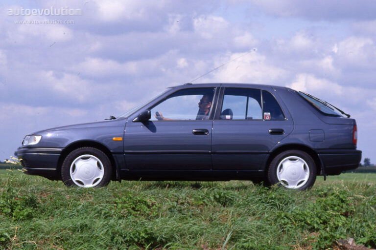 NISSAN Sunny Hatchback 1993-1995