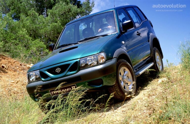 NISSAN Terrano II 3 drzwiowe 2000-2002