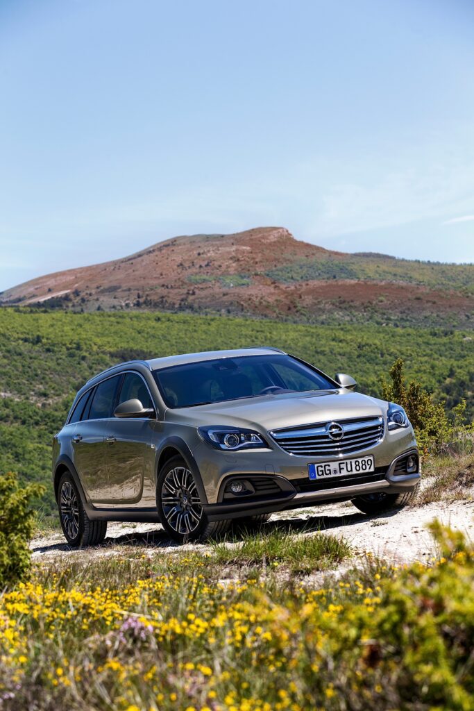 OPEL Insignia Country Tourer 2013-Present