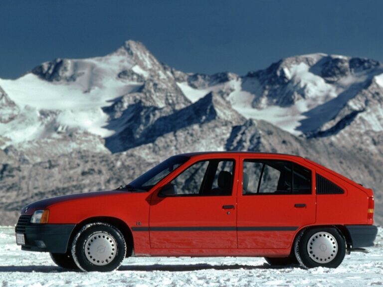 OPEL Kadett 5 drzwiowe 1984-1991