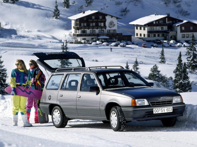 OPEL Kadett Caravan 1984-1991