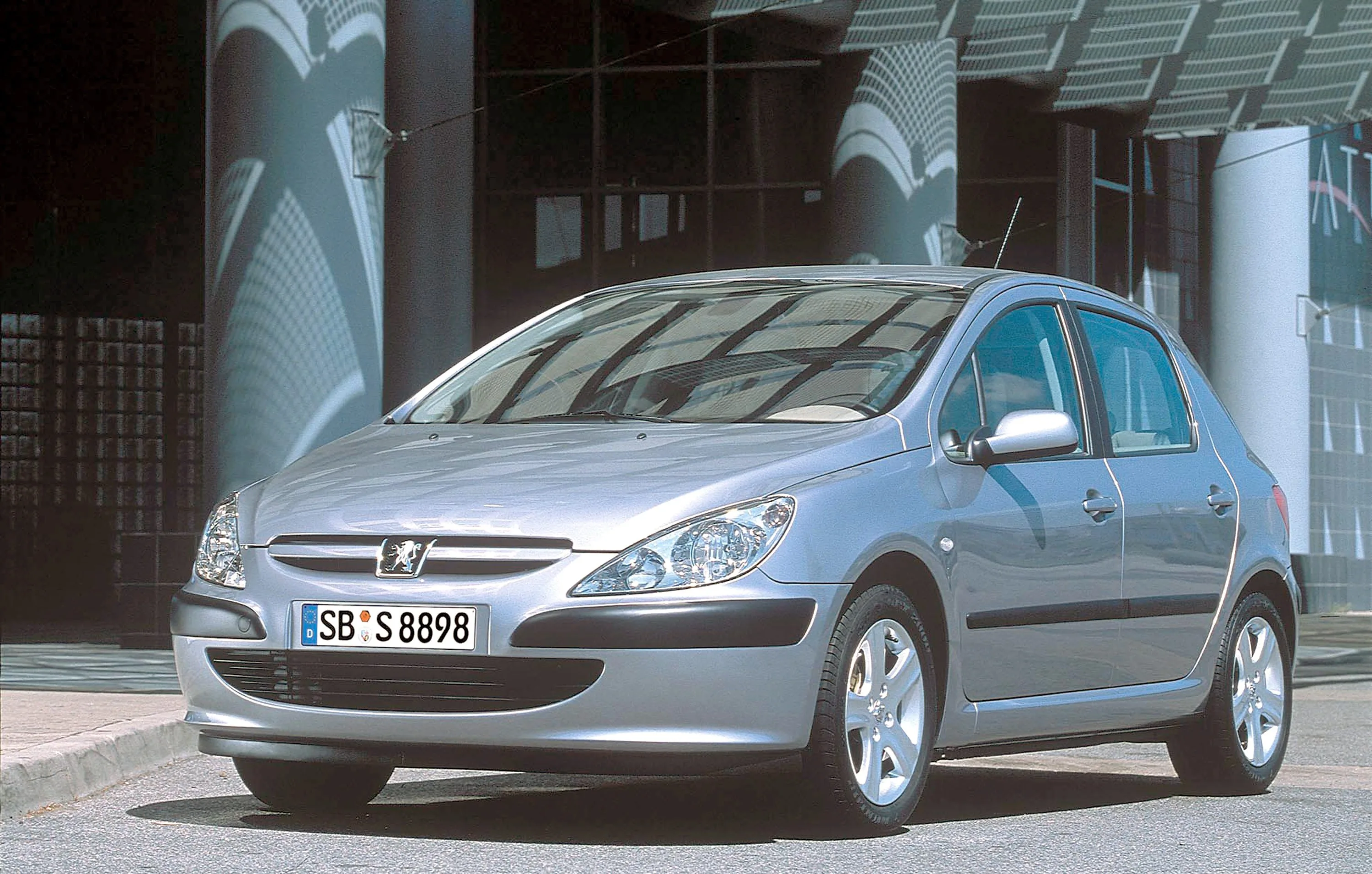 PEUGEOT-307-5-Doors-476_44.jpeg