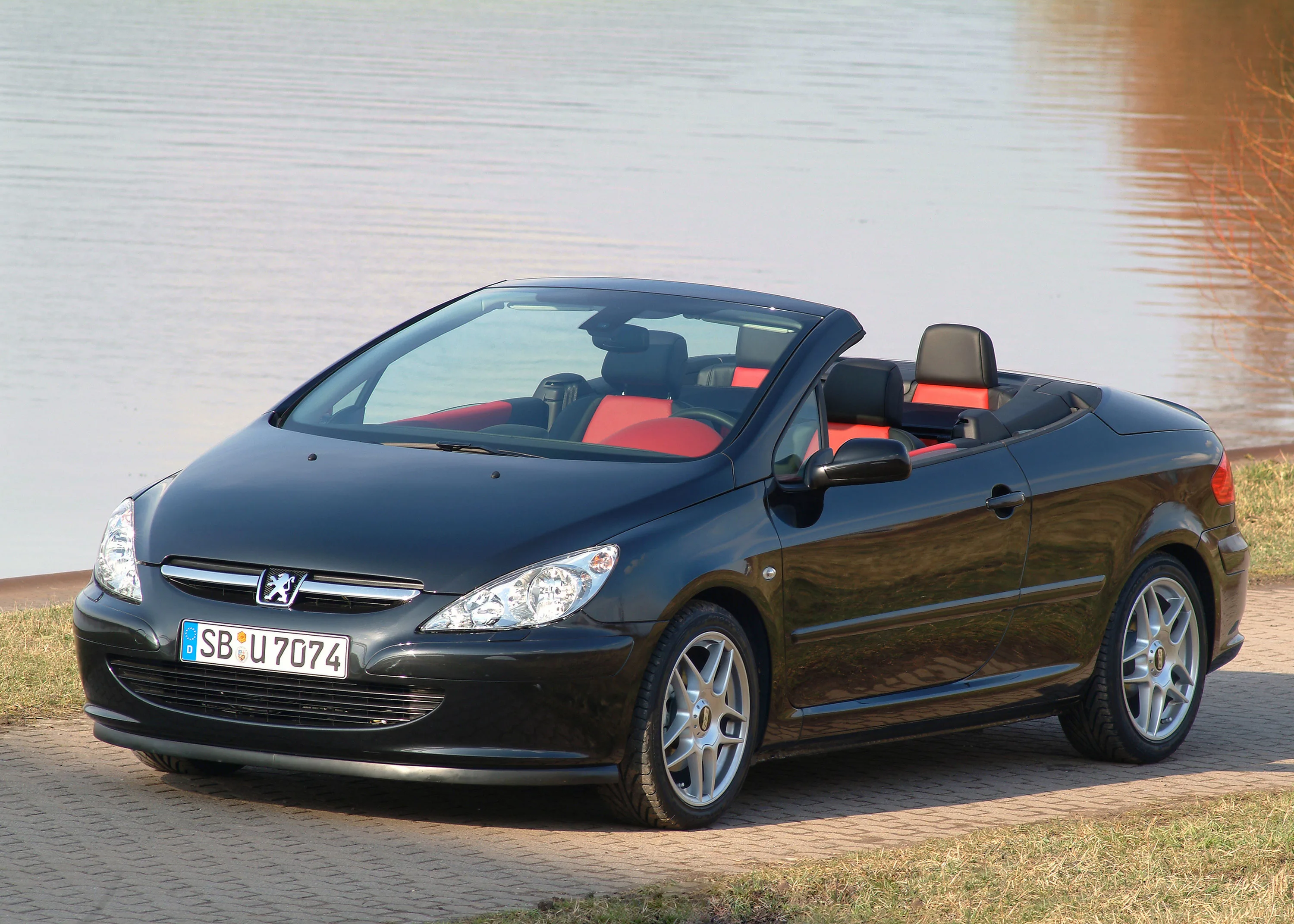 PEUGEOT-307-CC-487_70.jpeg
