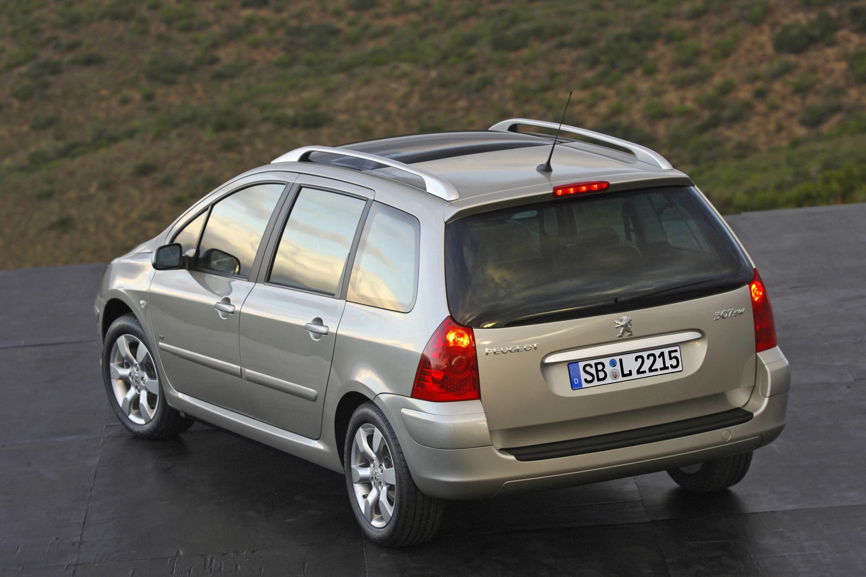 PEUGEOT-307-SW-2748_43.jpeg