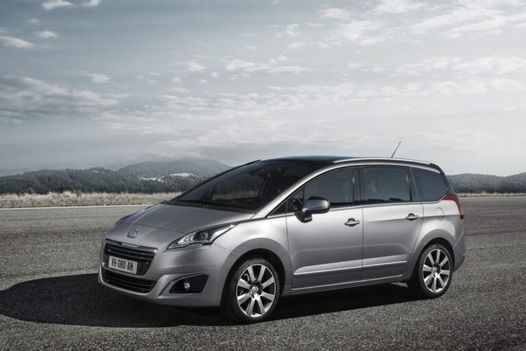 PEUGEOT 5008 2013-2016