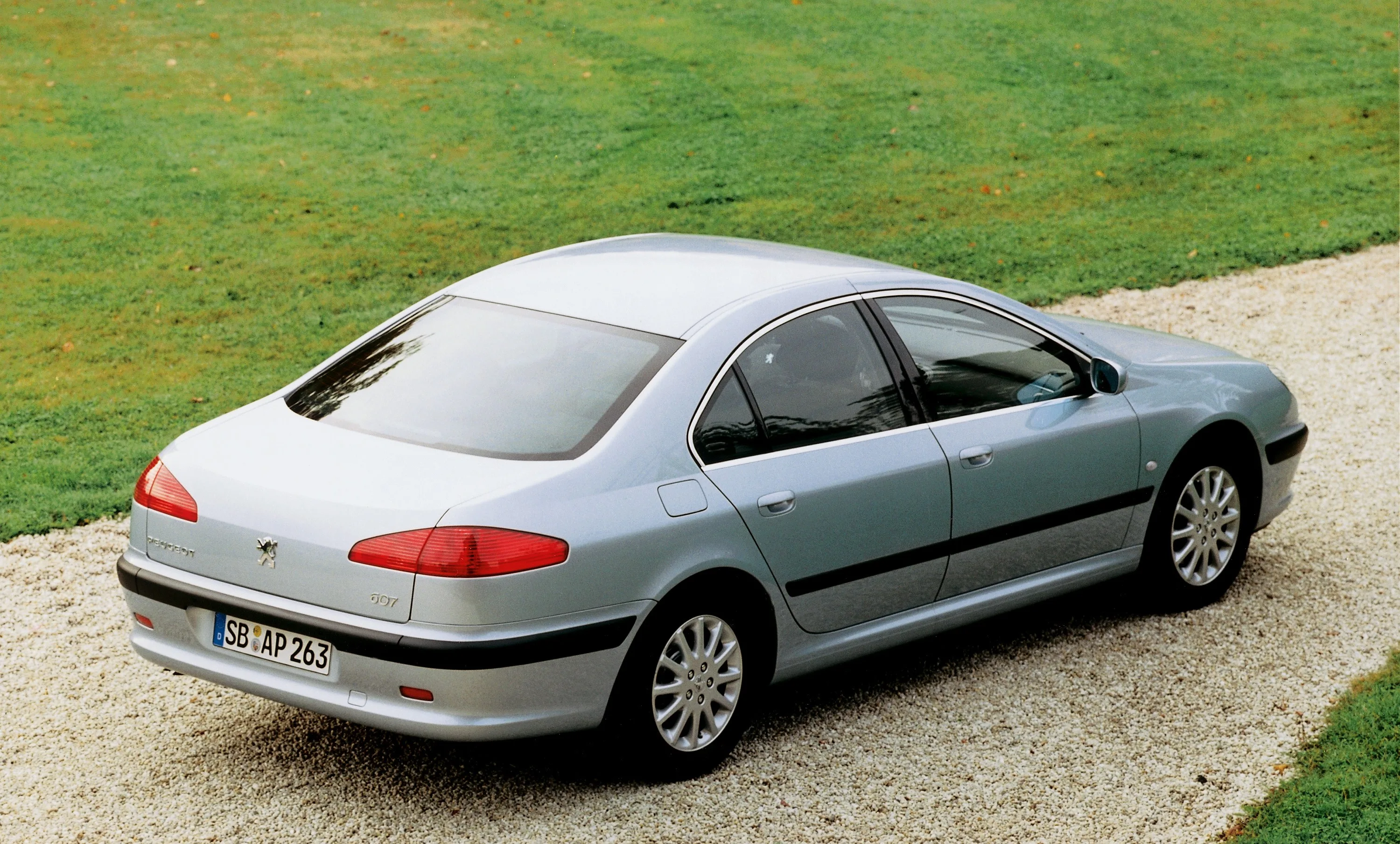 PEUGEOT-607-489_65.jpeg