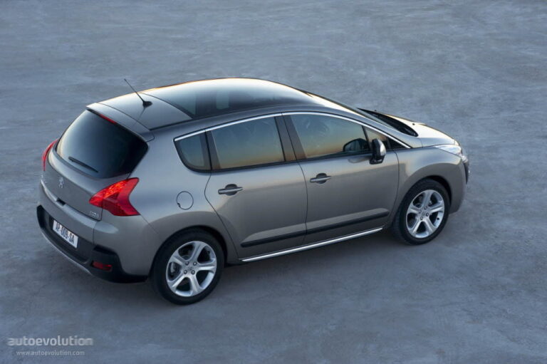 PEUGEOT 3008 2009-2013