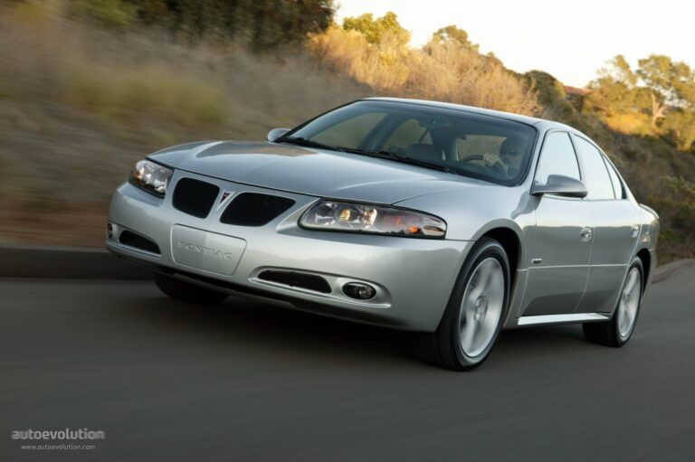 PONTIAC Bonneville 2004-2005