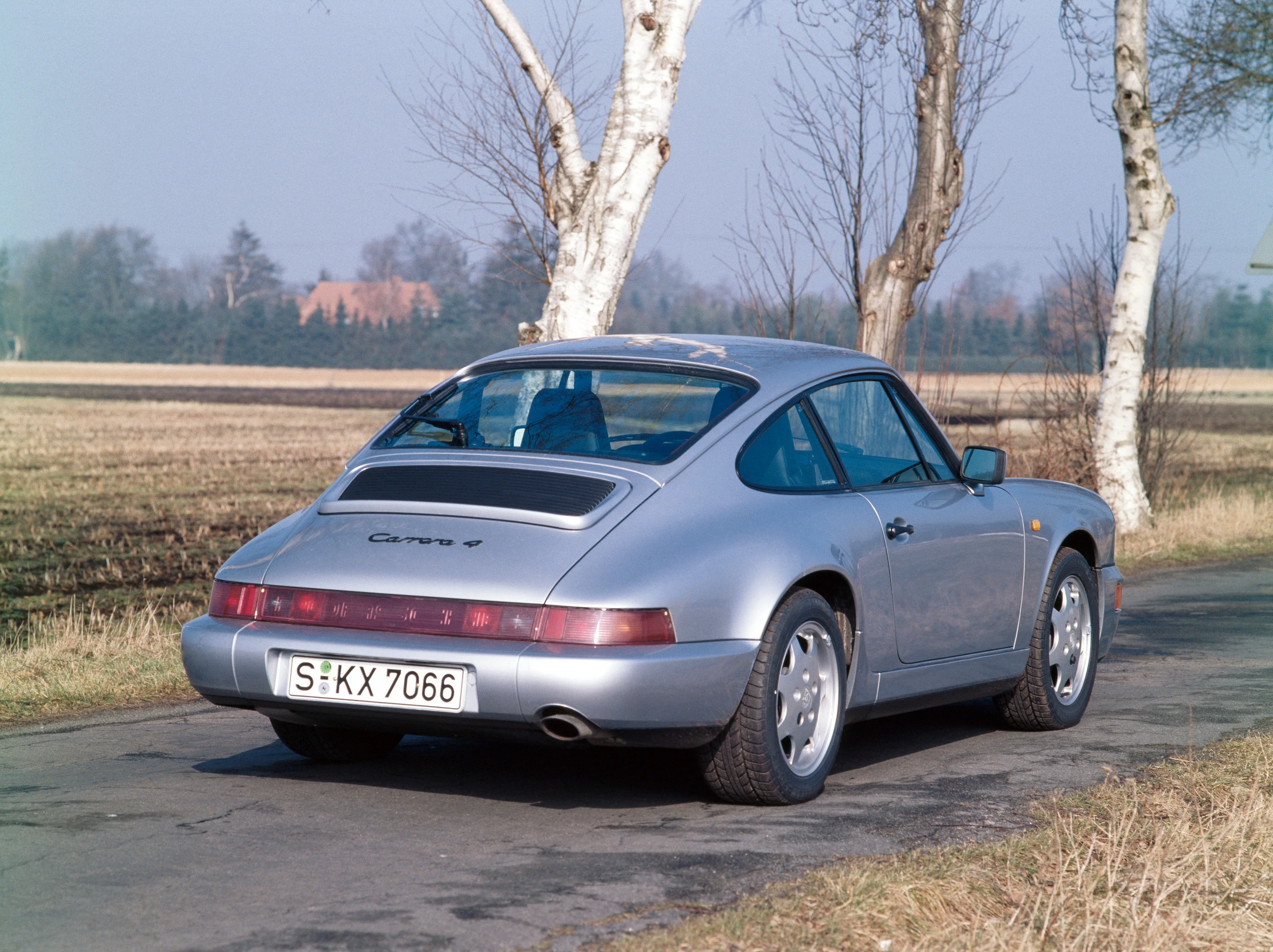 PORSCHE-911-Carrera-4-964-2962_22.jpeg