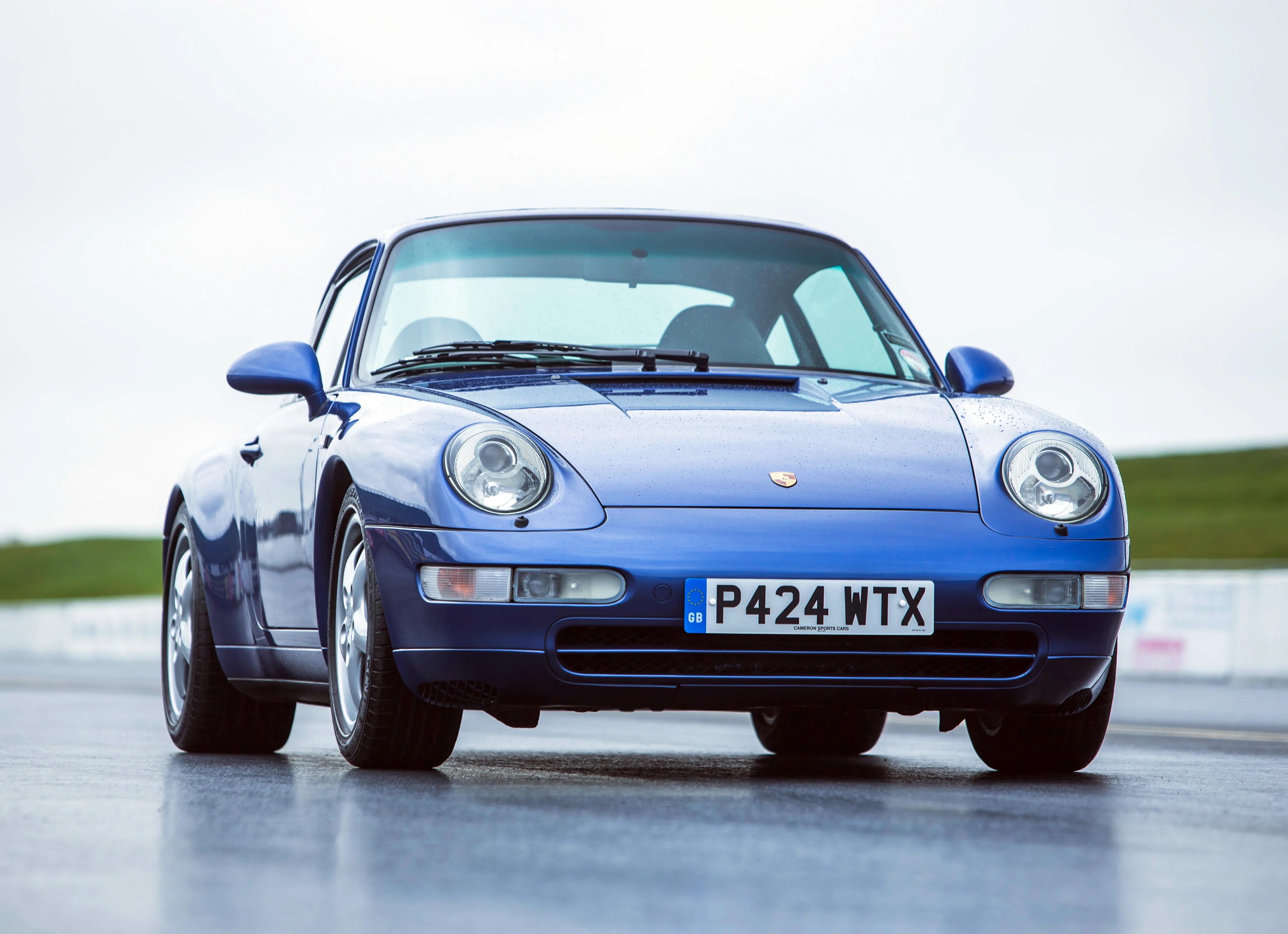 PORSCHE-911-Carrera-4-993-2950_5.jpeg