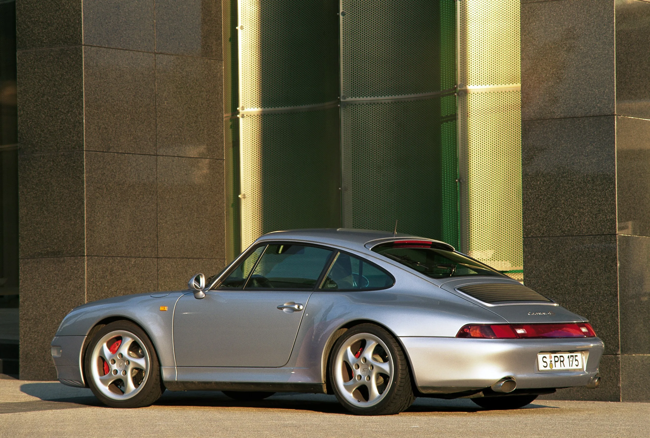 PORSCHE-911-Carrera-4S-993-2953_14.jpeg
