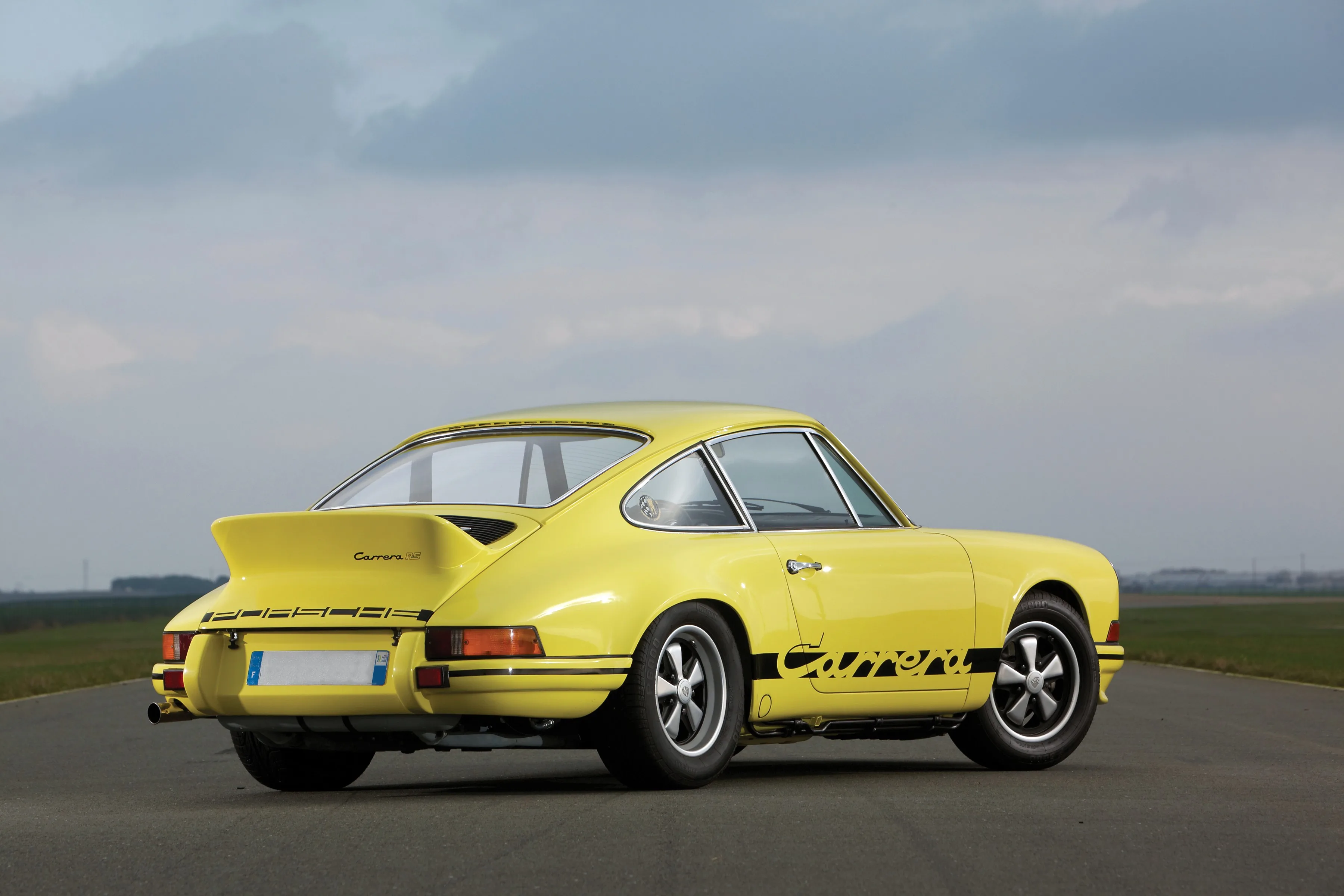 PORSCHE-911-Carrera-RS-901-3010_59-1.jpeg