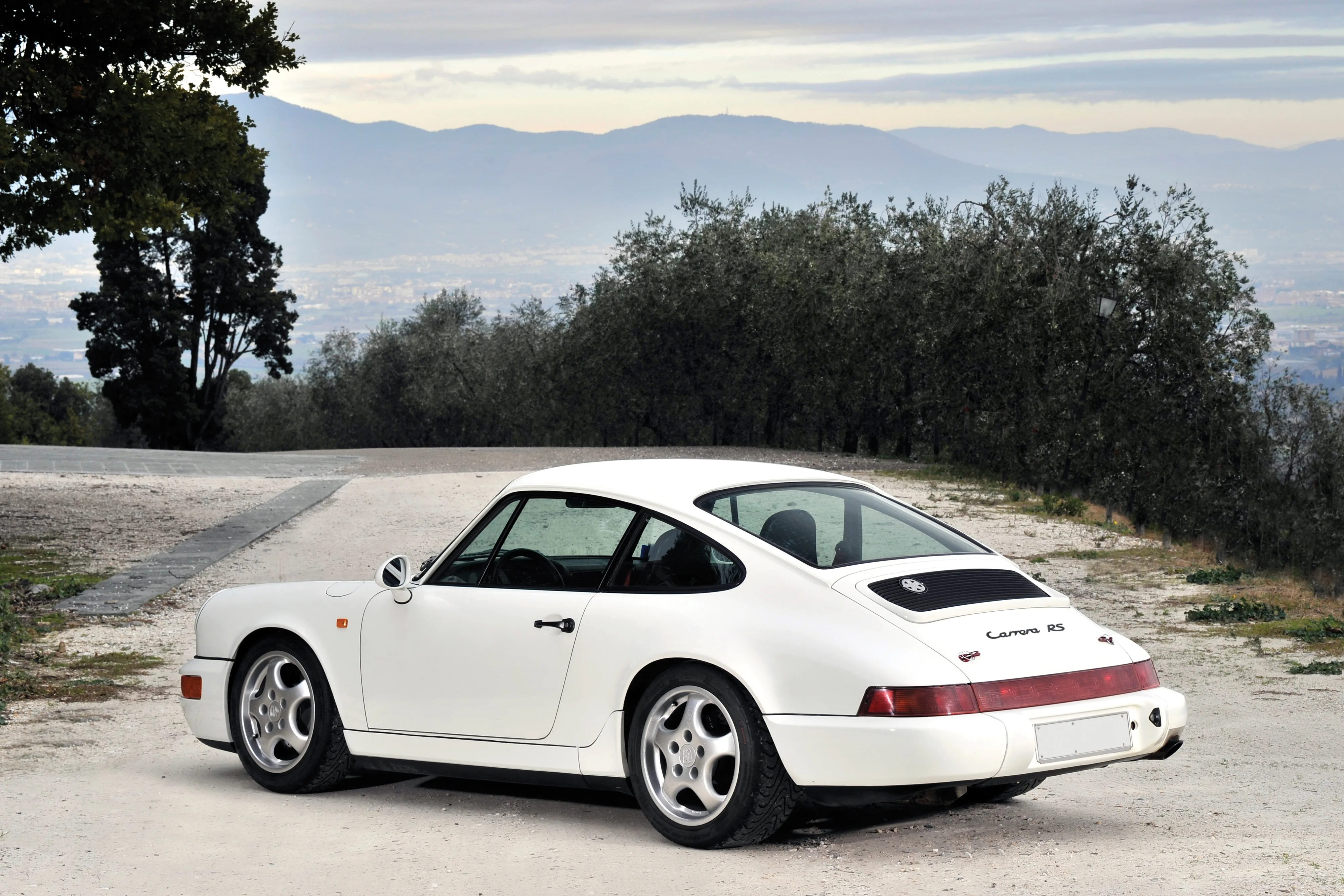 PORSCHE-911-Carrera-RS-964-2964_39.jpeg