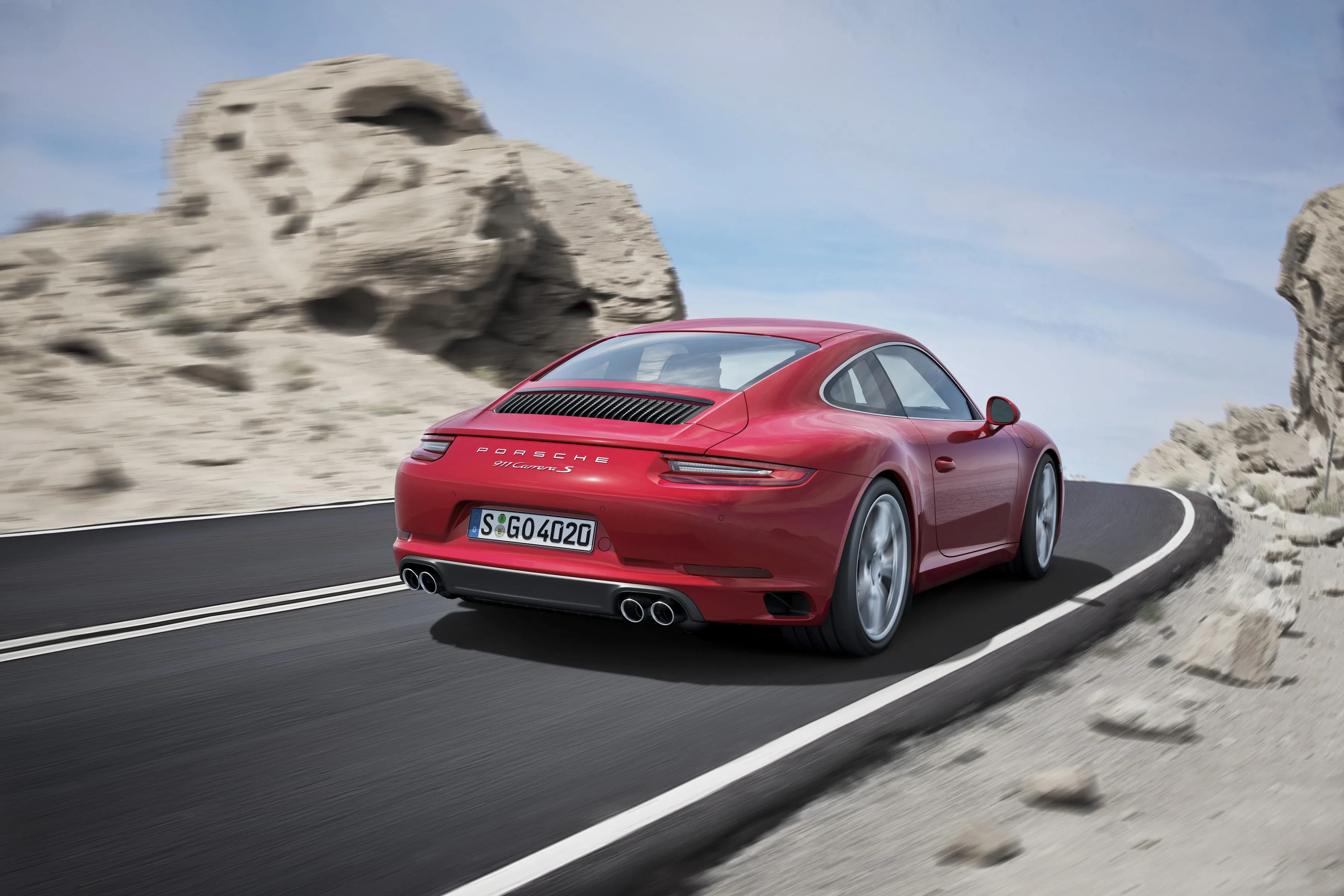 PORSCHE-911-Carrera-S-5490_4.jpeg