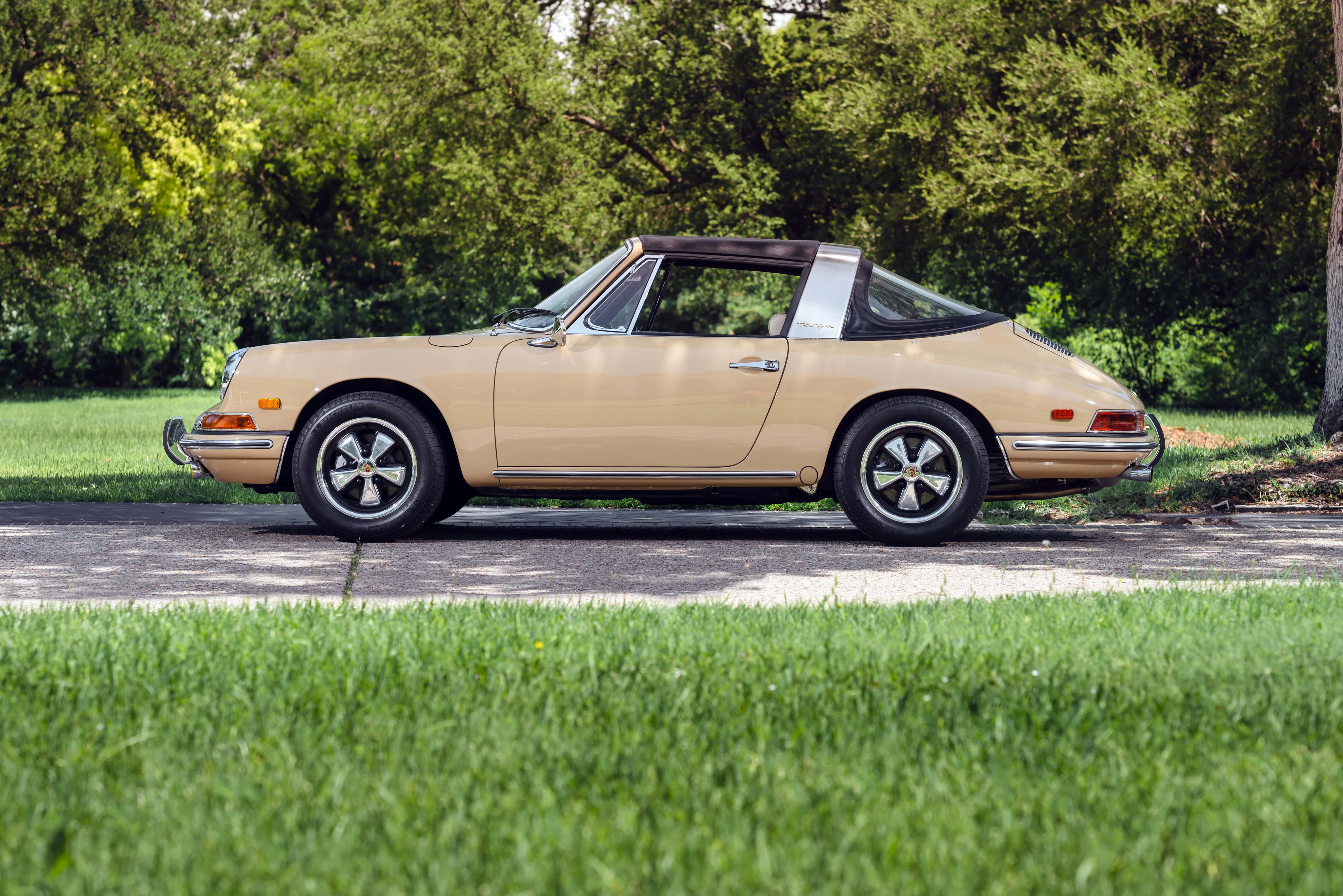 PORSCHE-911-Targa-901-3021_59.jpeg