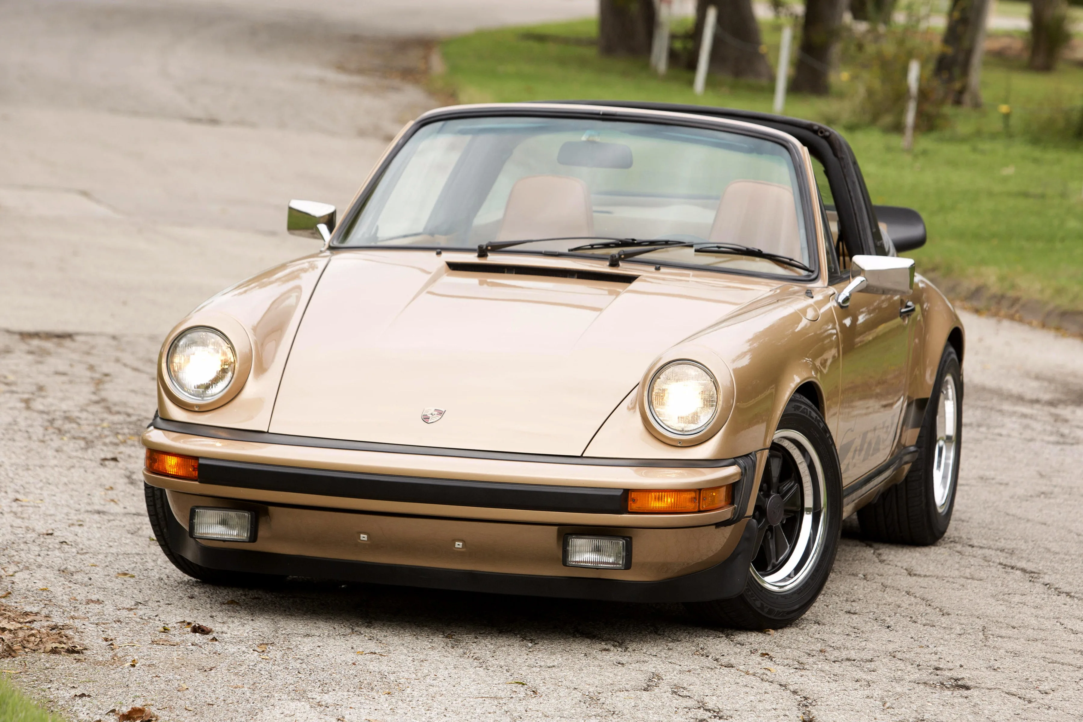 PORSCHE-911-Targa-930-2992_29.jpeg