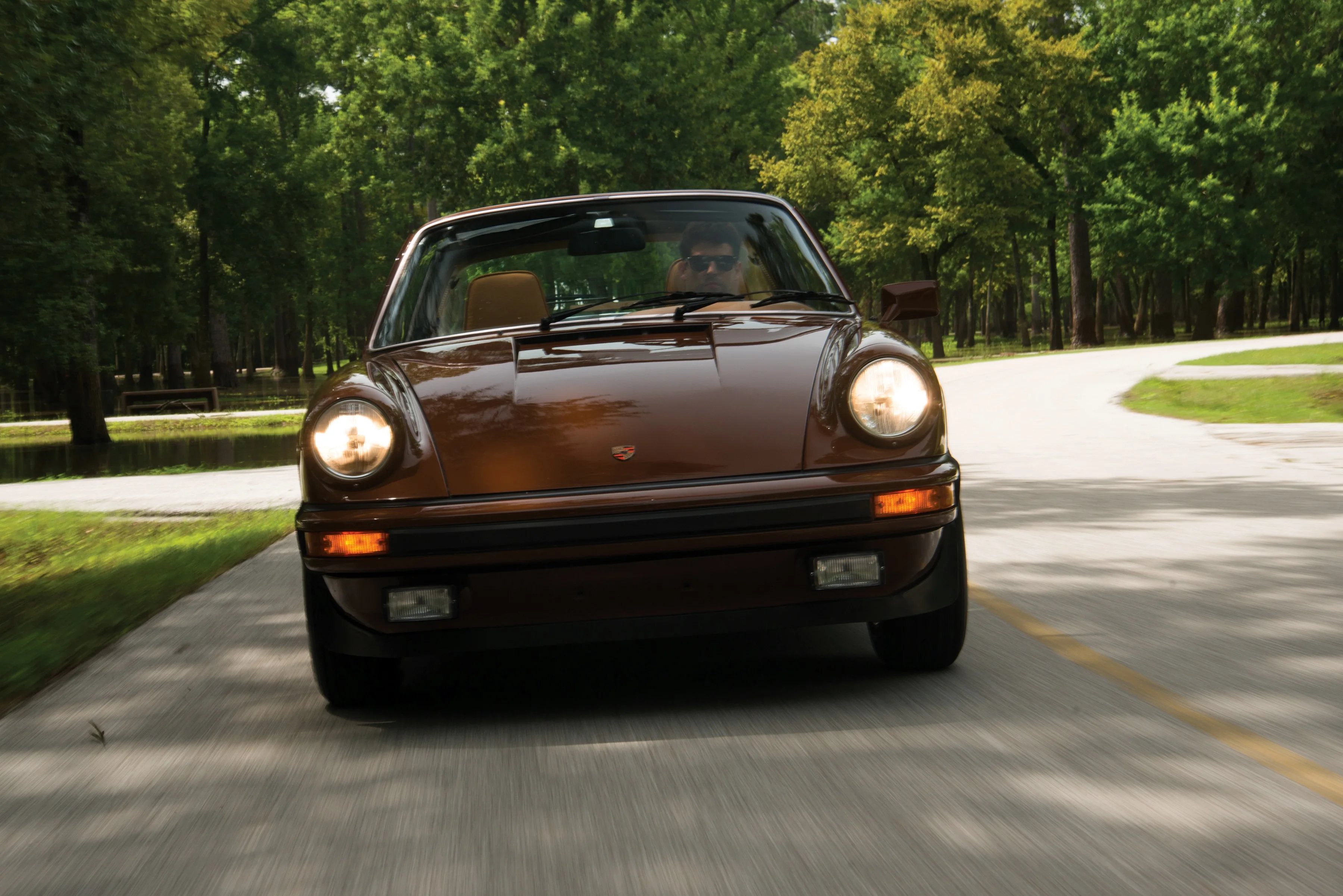 PORSCHE-911-Targa-930-2992_33.jpeg