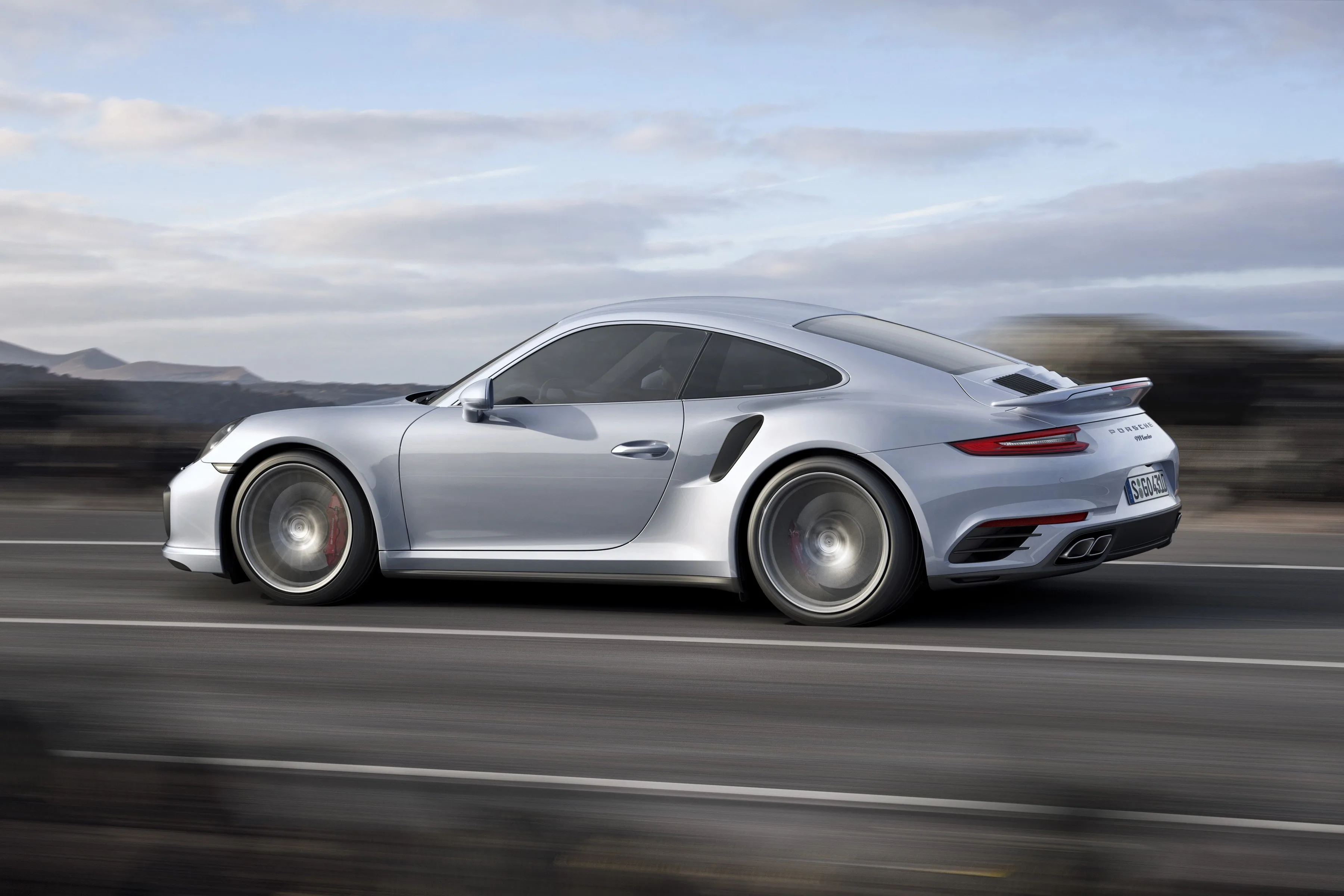 PORSCHE-911-Turbo-5558_22.jpeg