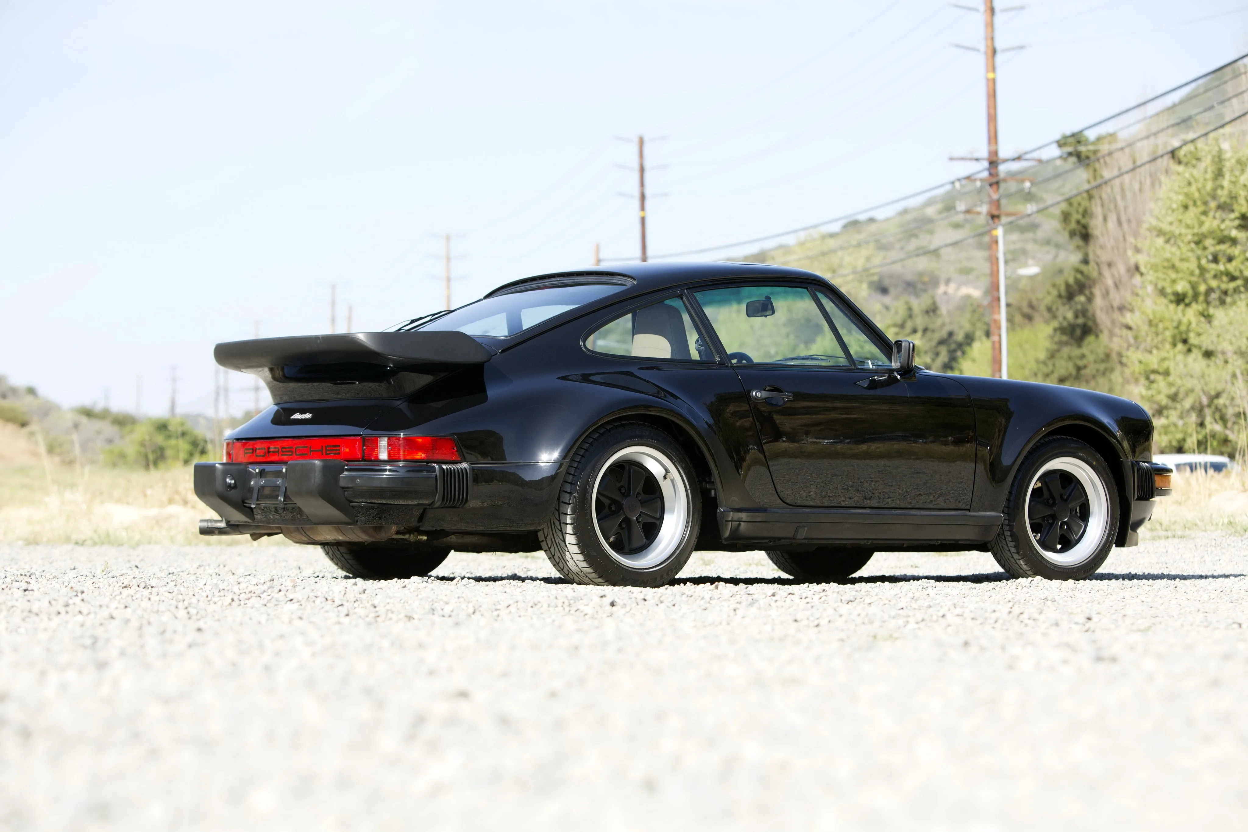 PORSCHE-911-Turbo-930-2987_54.jpeg