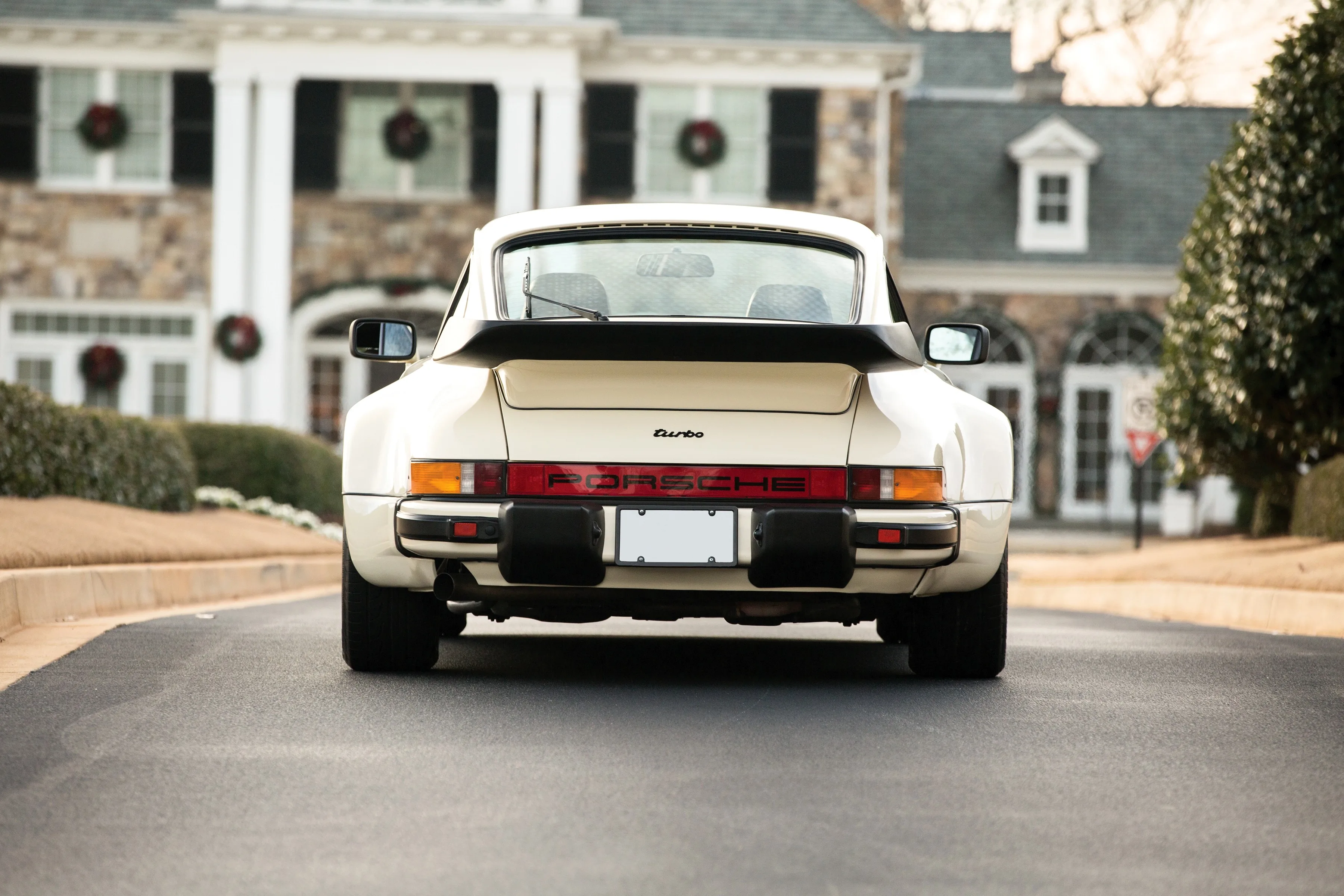 PORSCHE-911-Turbo-930-2987_85.jpeg
