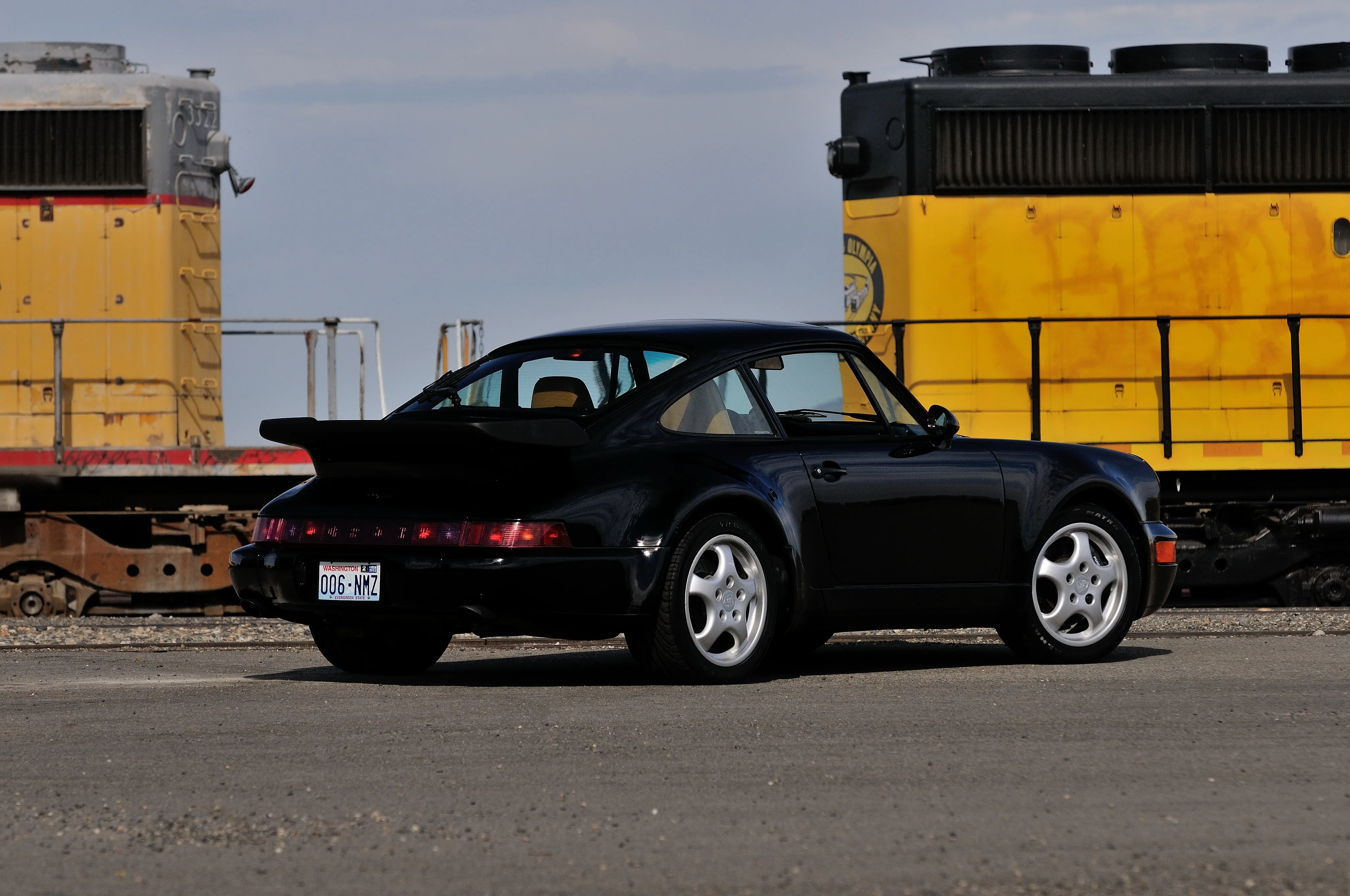 PORSCHE-911-Turbo-964-2976_37.jpeg