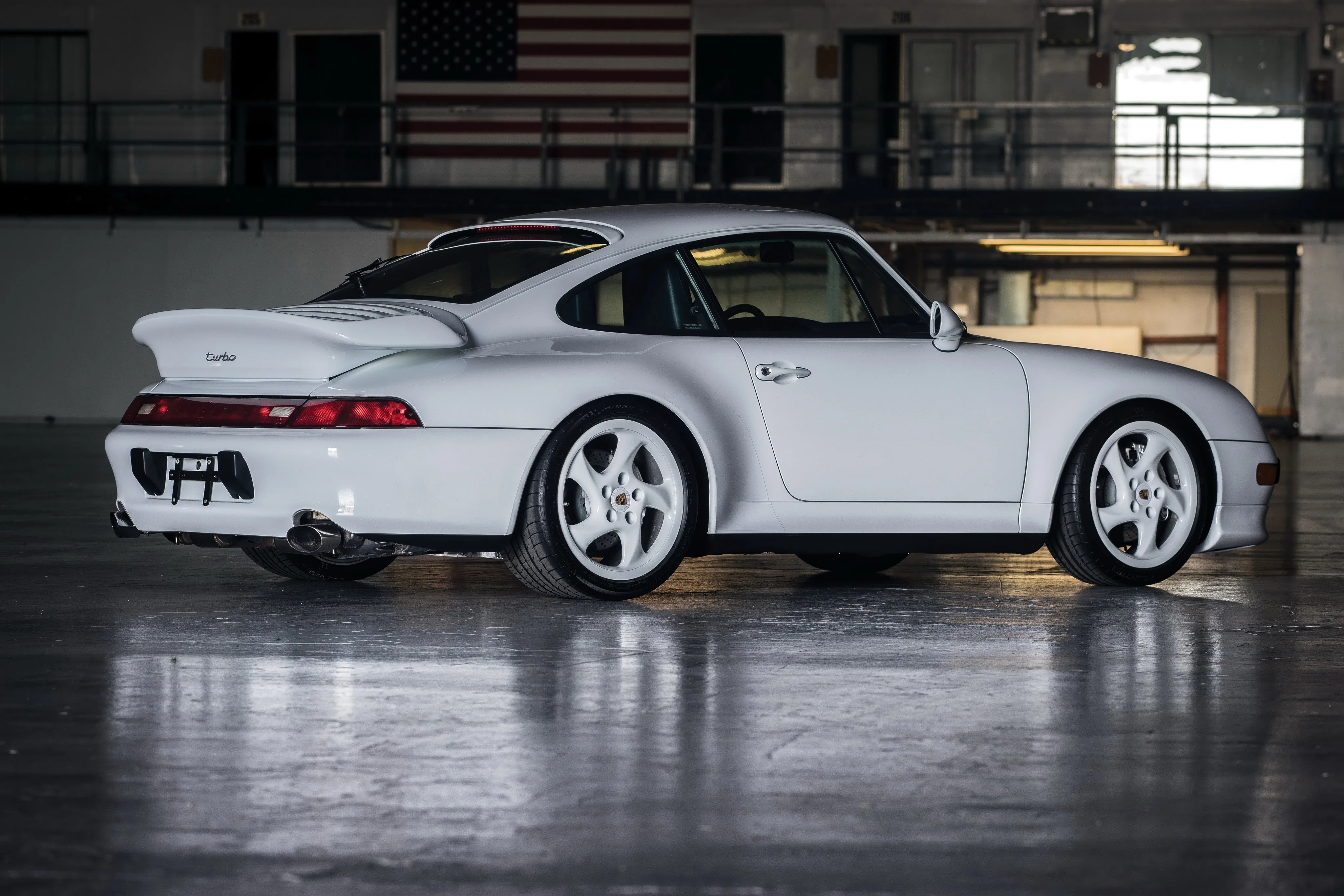 PORSCHE-911-Turbo-993-2955_83.jpeg