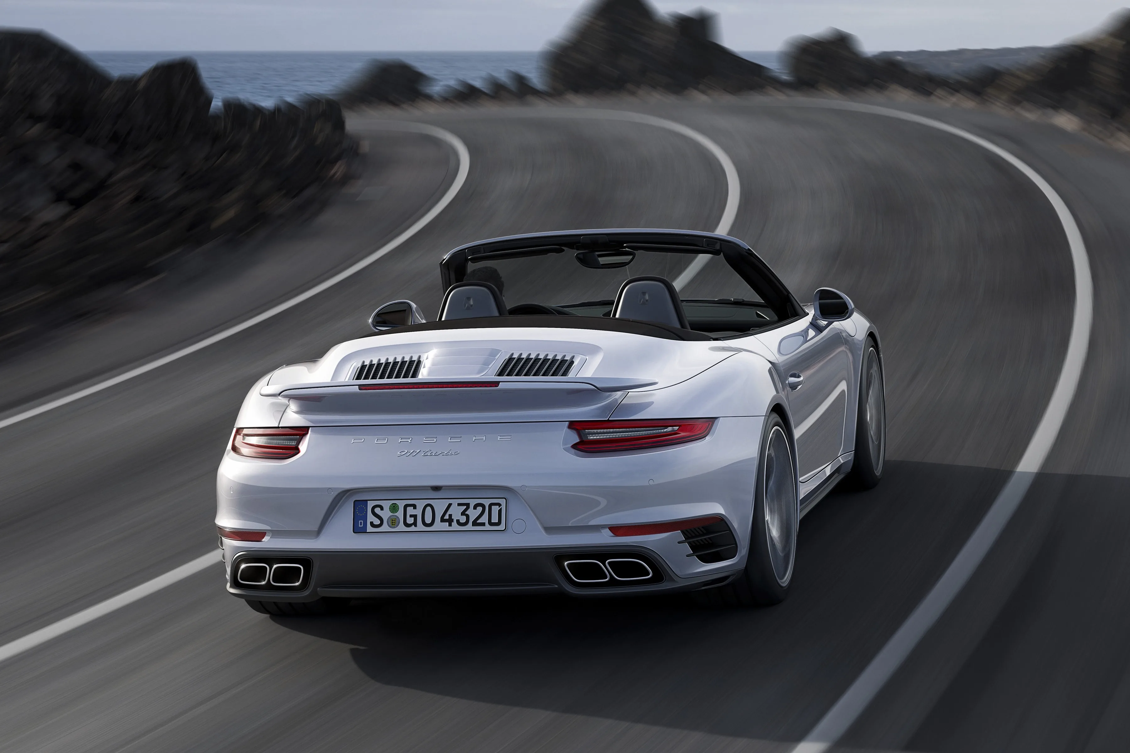 PORSCHE-911-Turbo-Cabriolet-991-2-5559_13.jpeg