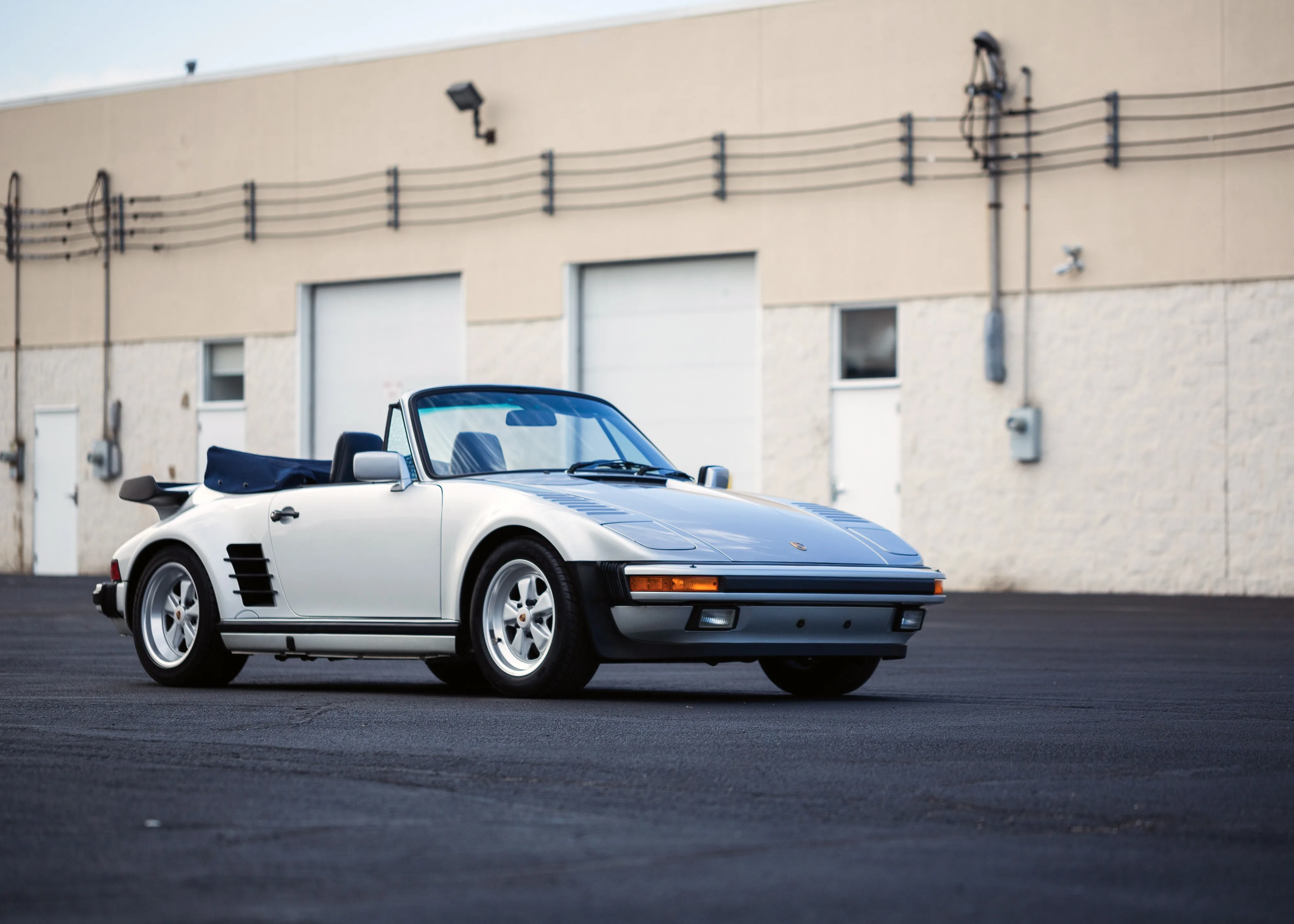 PORSCHE-911-Turbo-Cabriolet-Flachtbau-930-3001_19.jpeg