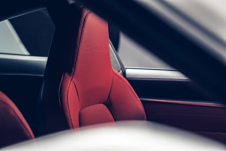 PORSCHE 911 Turbo S (992) 2020-Present