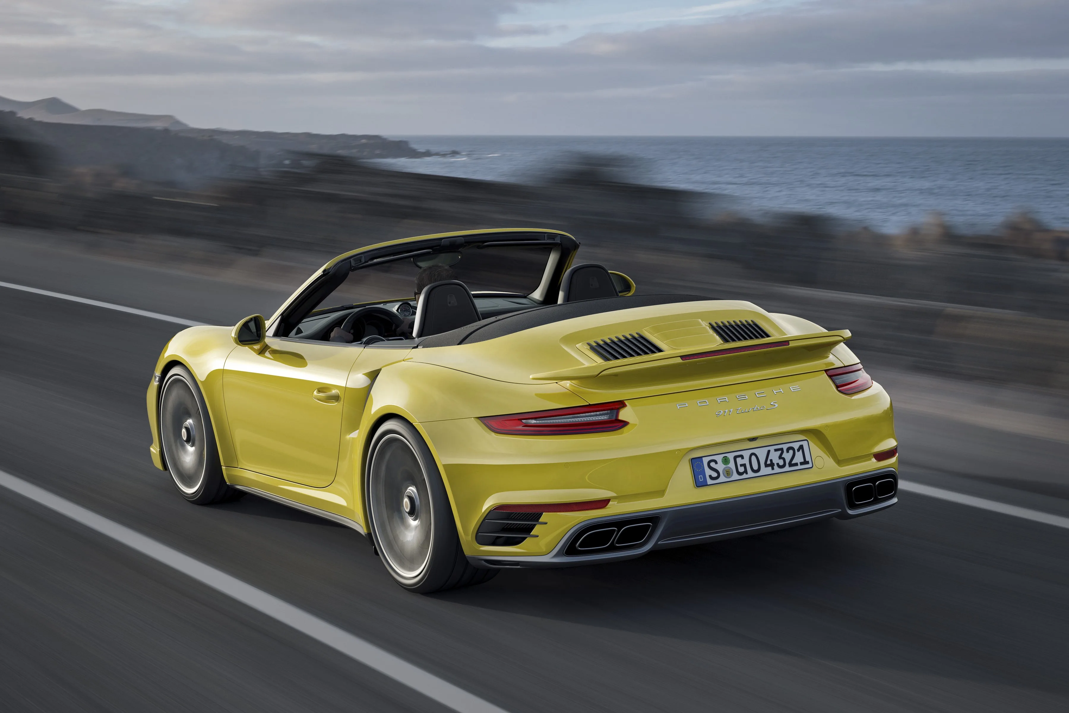 PORSCHE-911-Turbo-S-Cabriolet-991-2-5561_20.jpeg