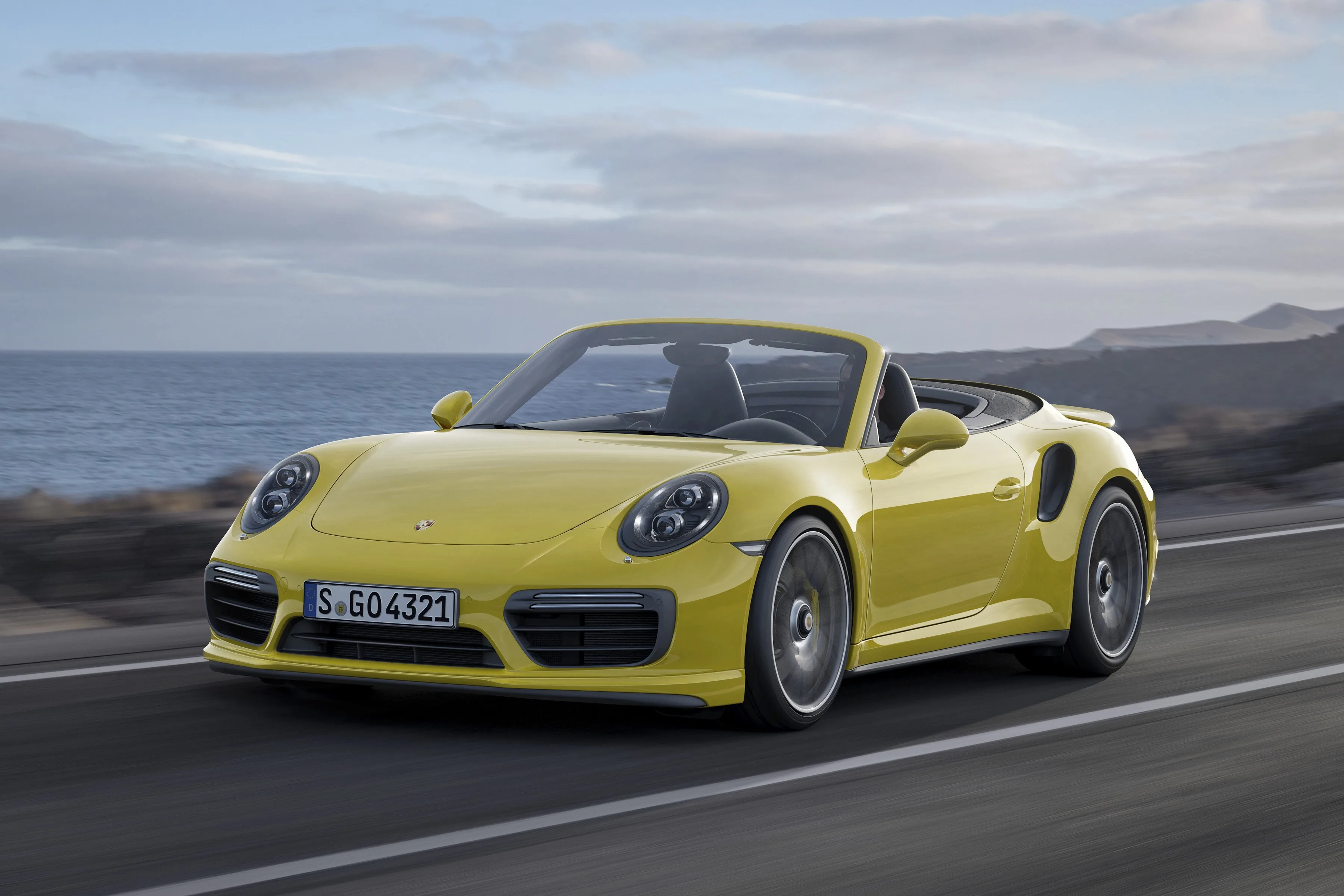PORSCHE-911-Turbo-S-Cabriolet-991-2-5561_21.jpeg