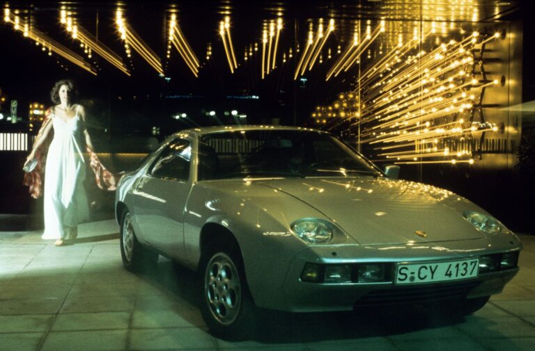 PORSCHE 928 1978-1982
