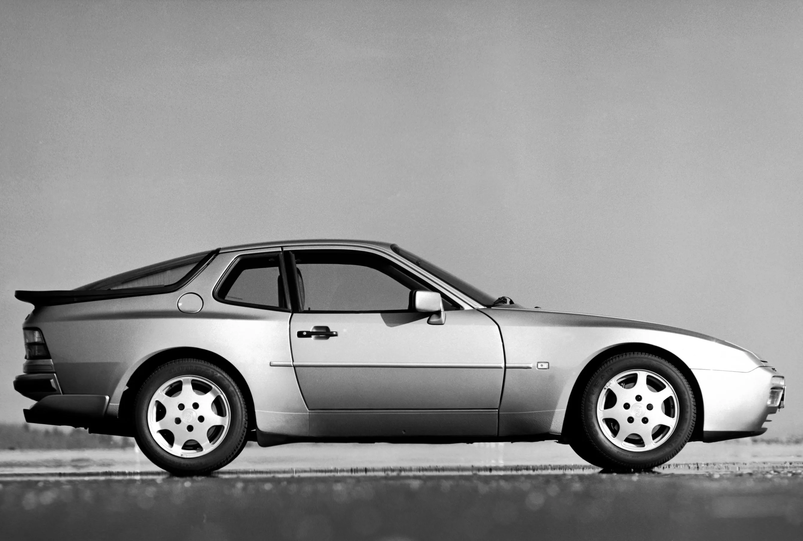 PORSCHE-944-Turbo-Turbo-S-951-3030_39.jpeg