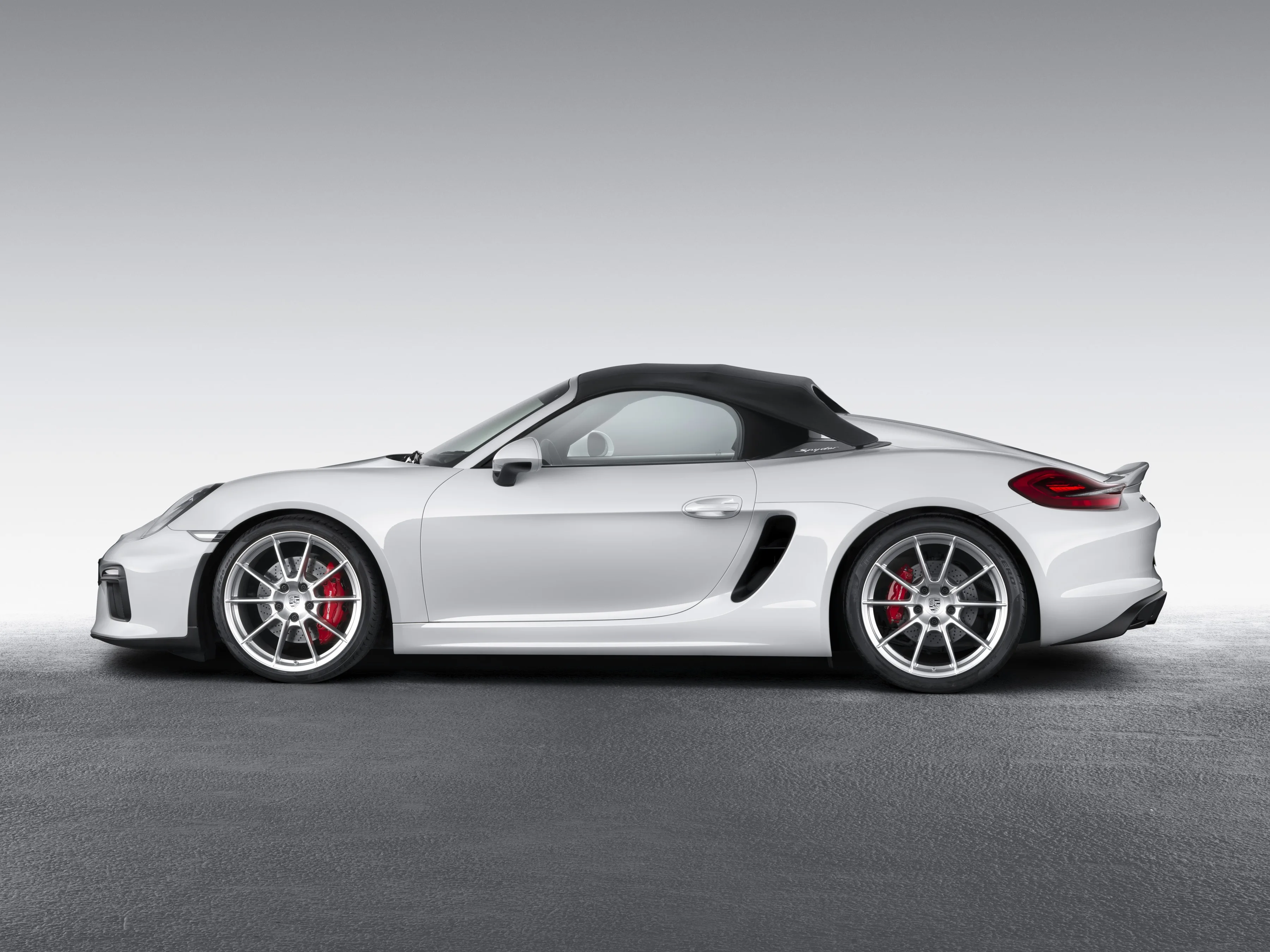 PORSCHE-Boxster-Spyder-5396_10-1.jpg