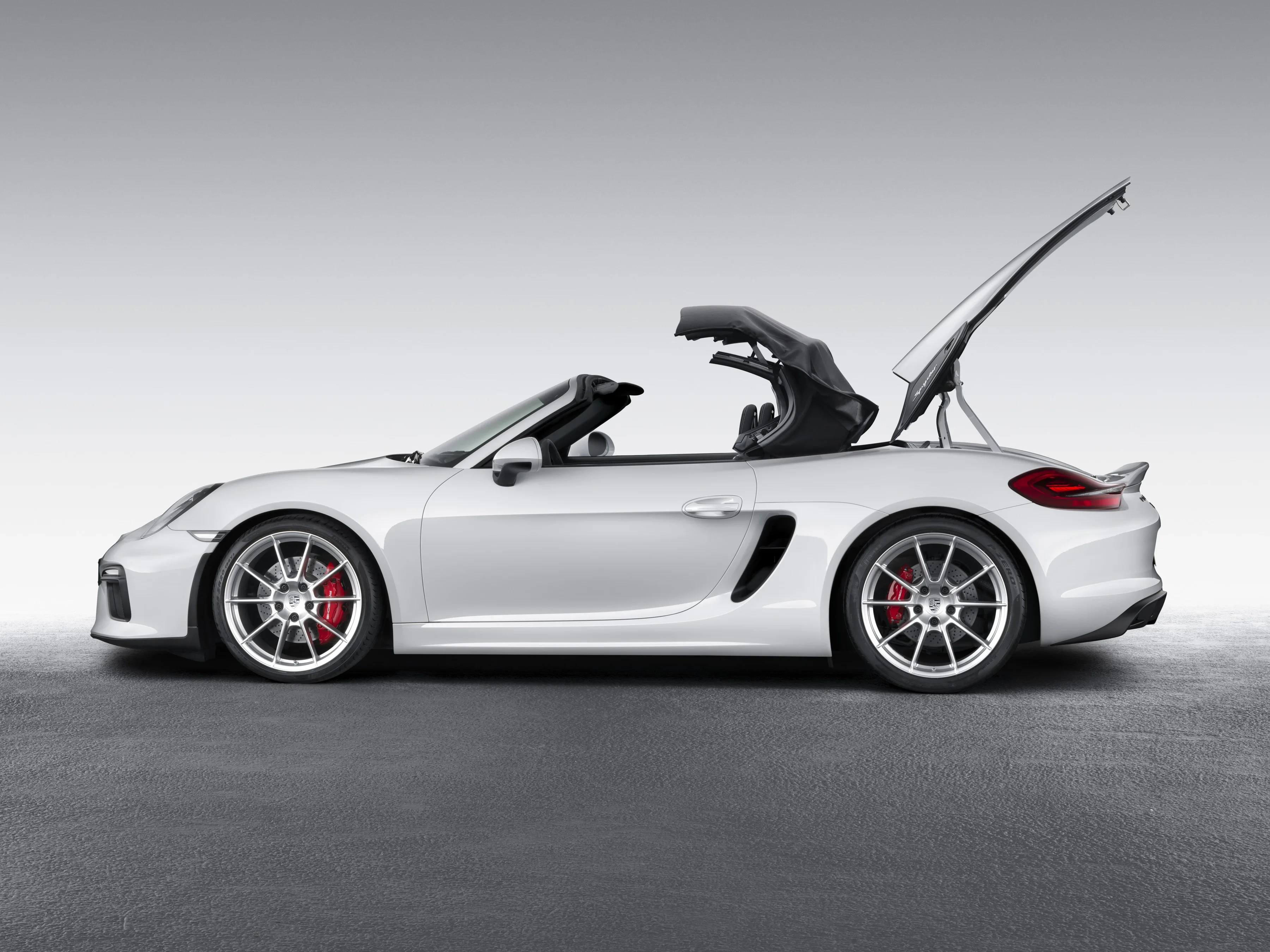 PORSCHE-Boxster-Spyder-5396_6-1.jpg