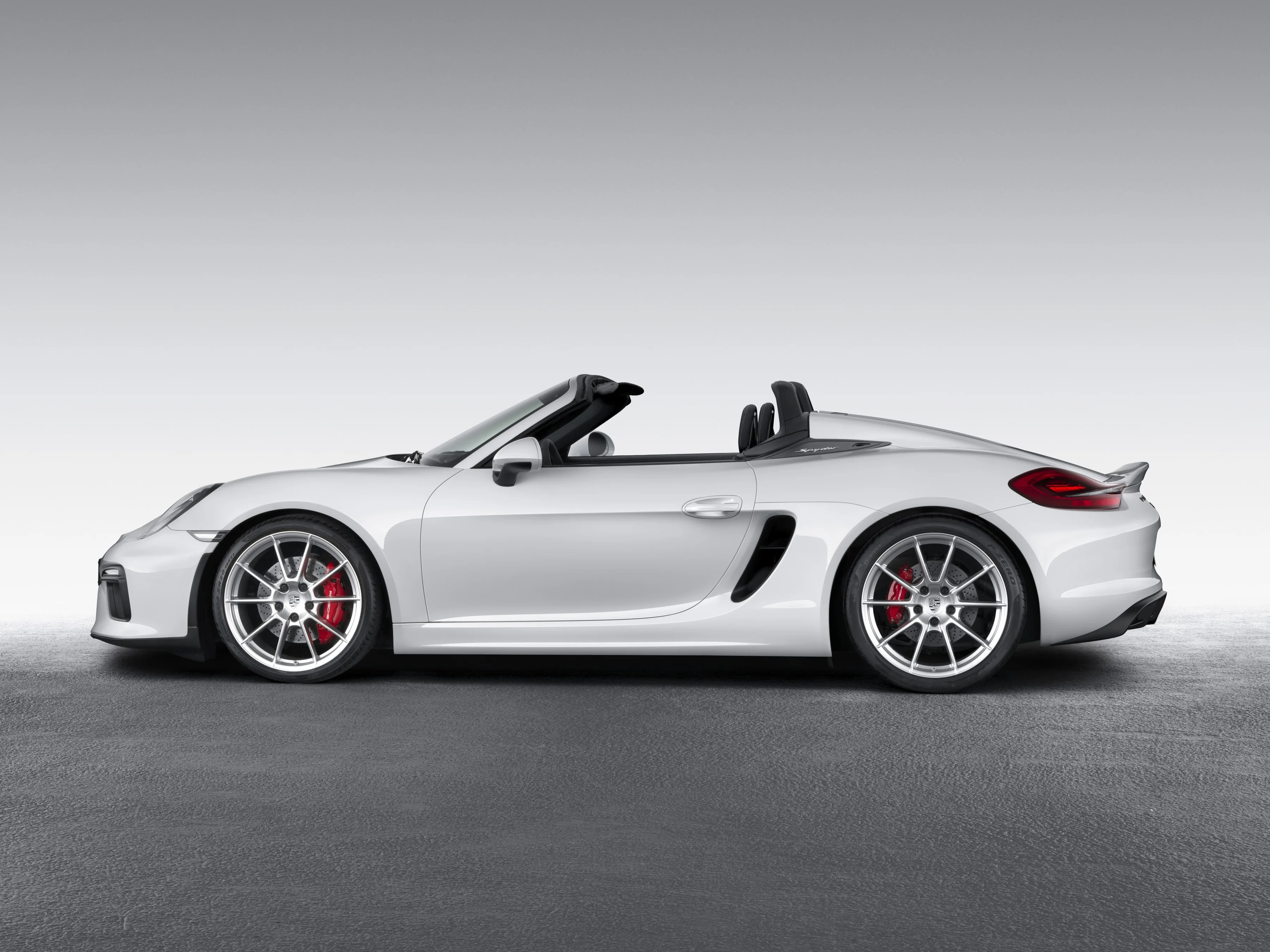 PORSCHE-Boxster-Spyder-5396_8-1.jpg