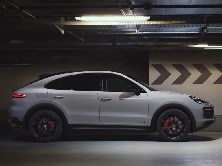 PORSCHE Cayenne GTS Coupe (PO536) 2020-Present