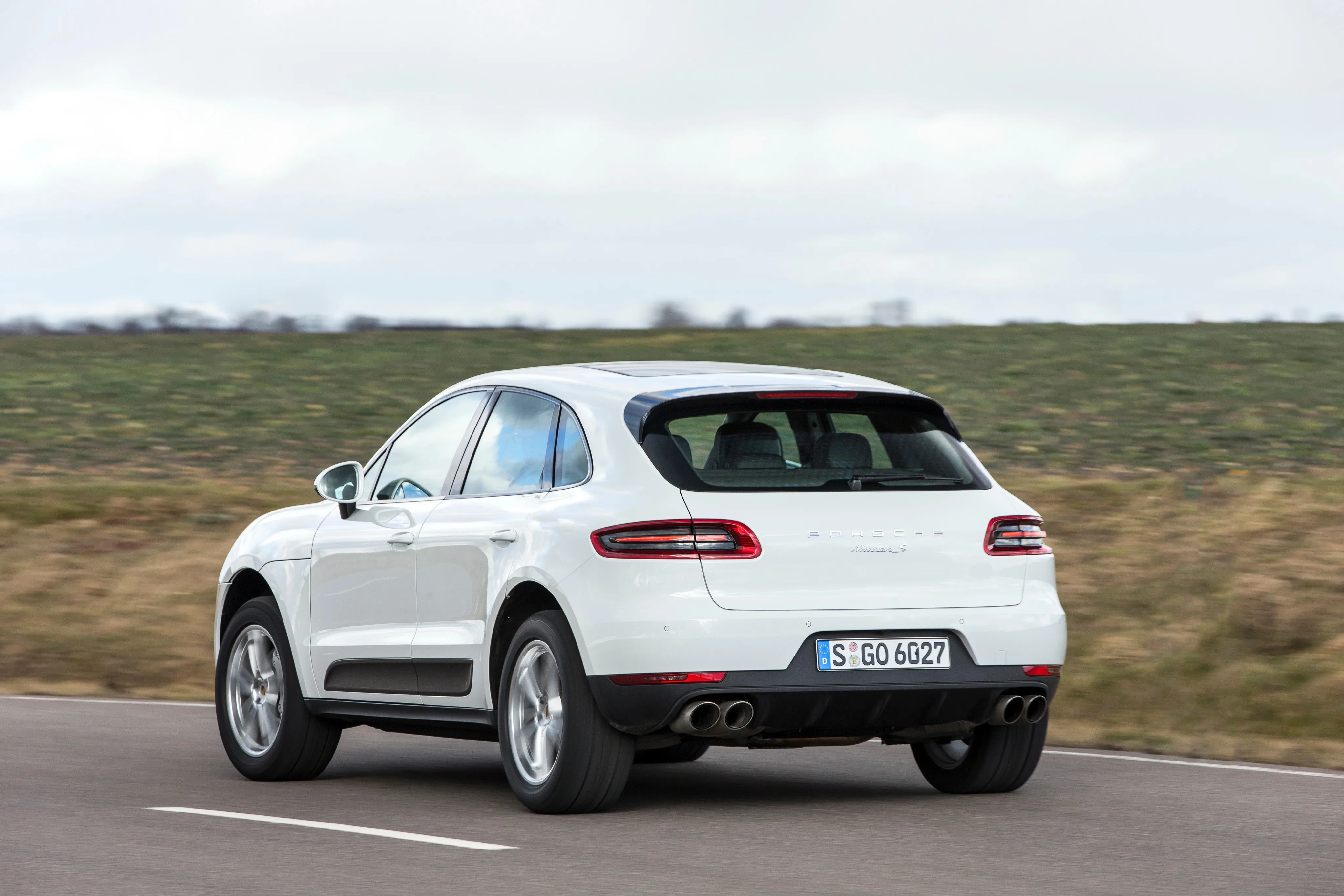 PORSCHE-Macan-S-5035_66.jpeg