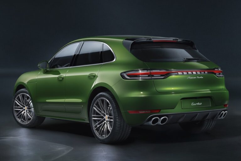 2020 Porsche Macan Turbo