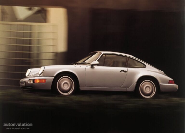 PORSCHE 911 Carrera 4 (964) 1988-1993