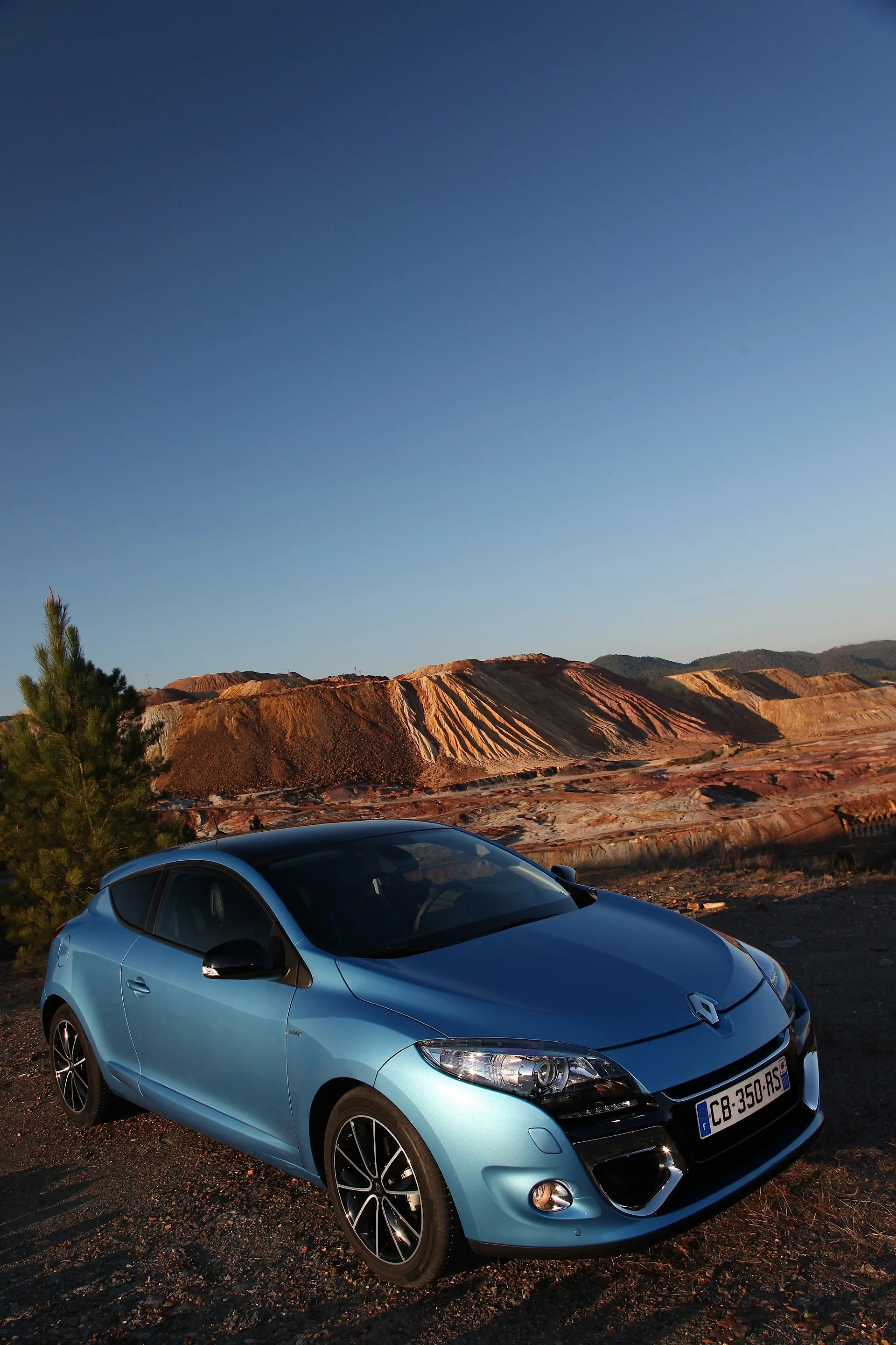 RENAULT-Megane-Coupe-3777_82.jpg